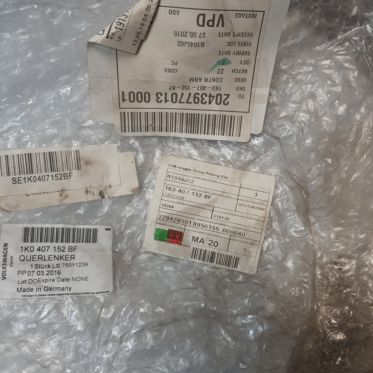 Genuine Front Right Suspension Arm - SEAT Leon / Altea / Toledo | 1K0407152BF