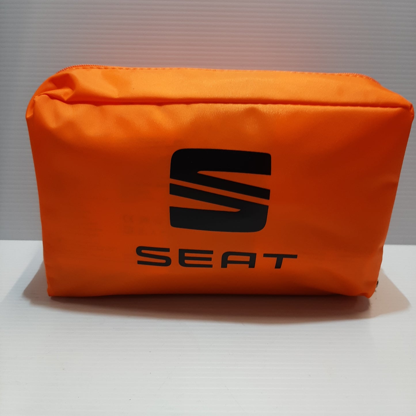 Genuine SEAT Safe.Kit | 000093990AT