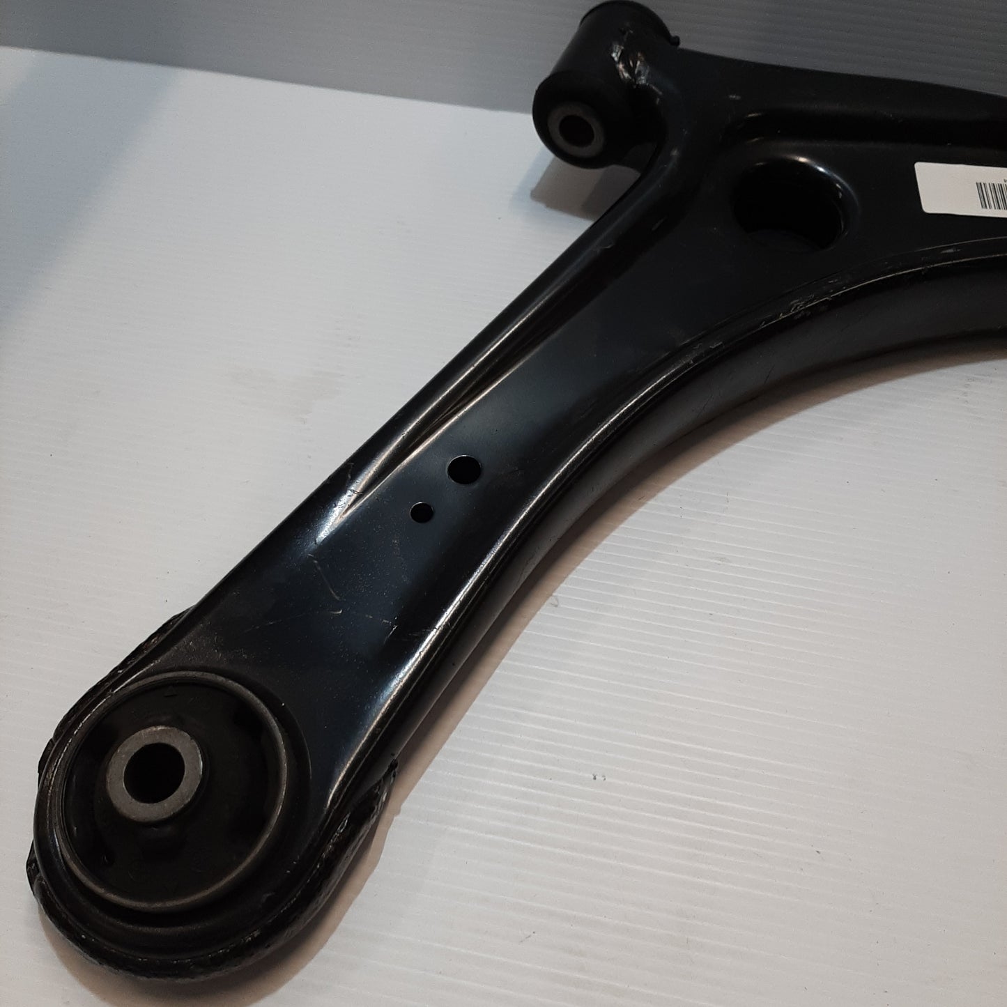 Genuine Mitsubishi Arm Assy,Fr Susp,Lwr Rh | 4013A544