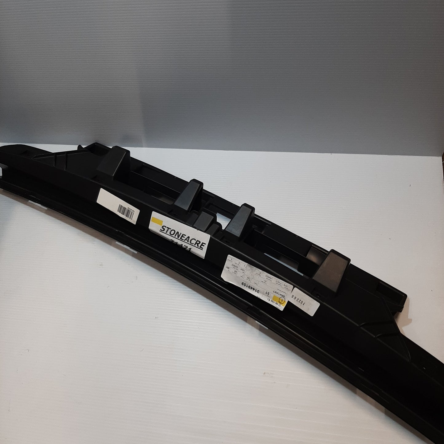 Genuine Volvo Bracket | 31449159