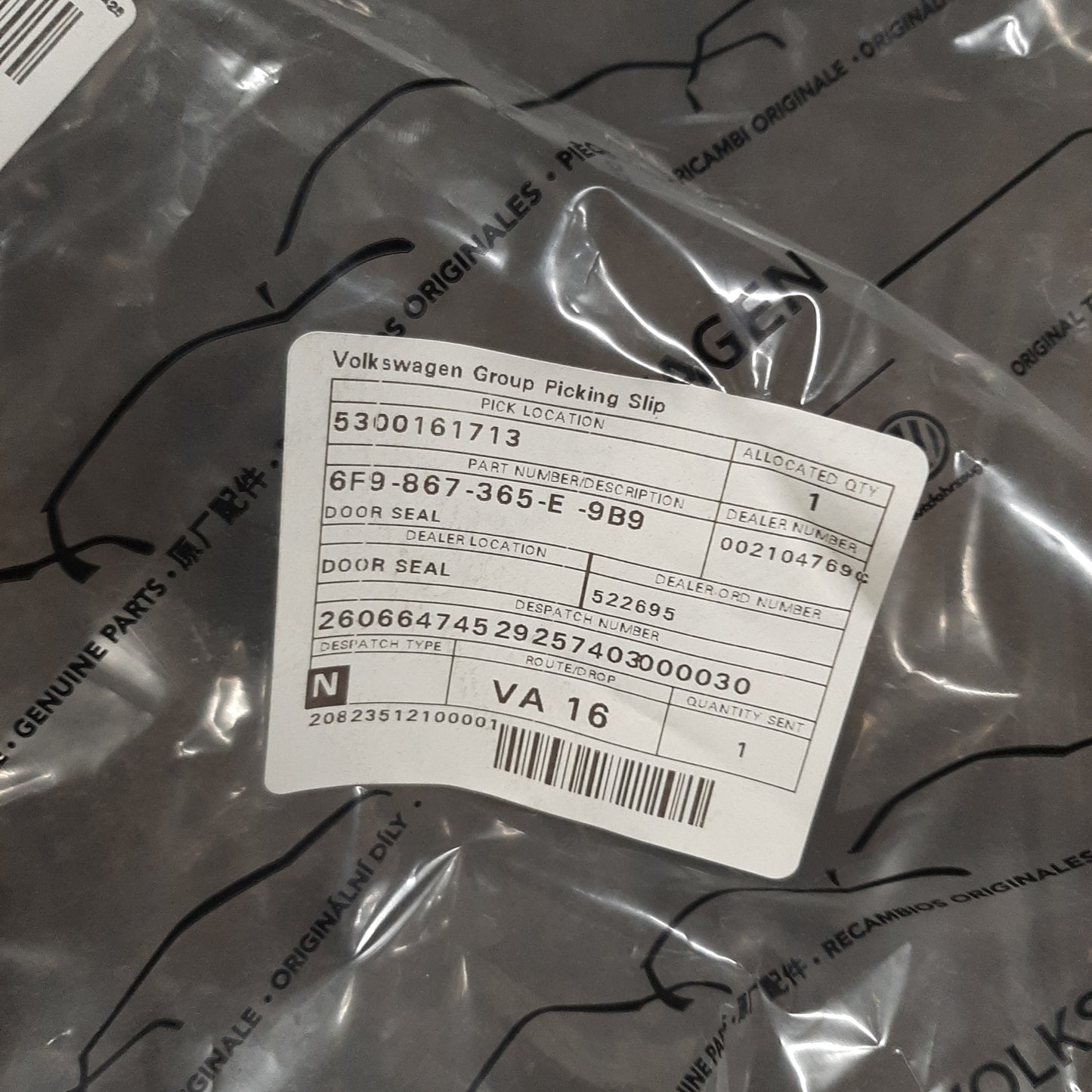 Genuine SEAT Door Seal | 6F9867365E9B9