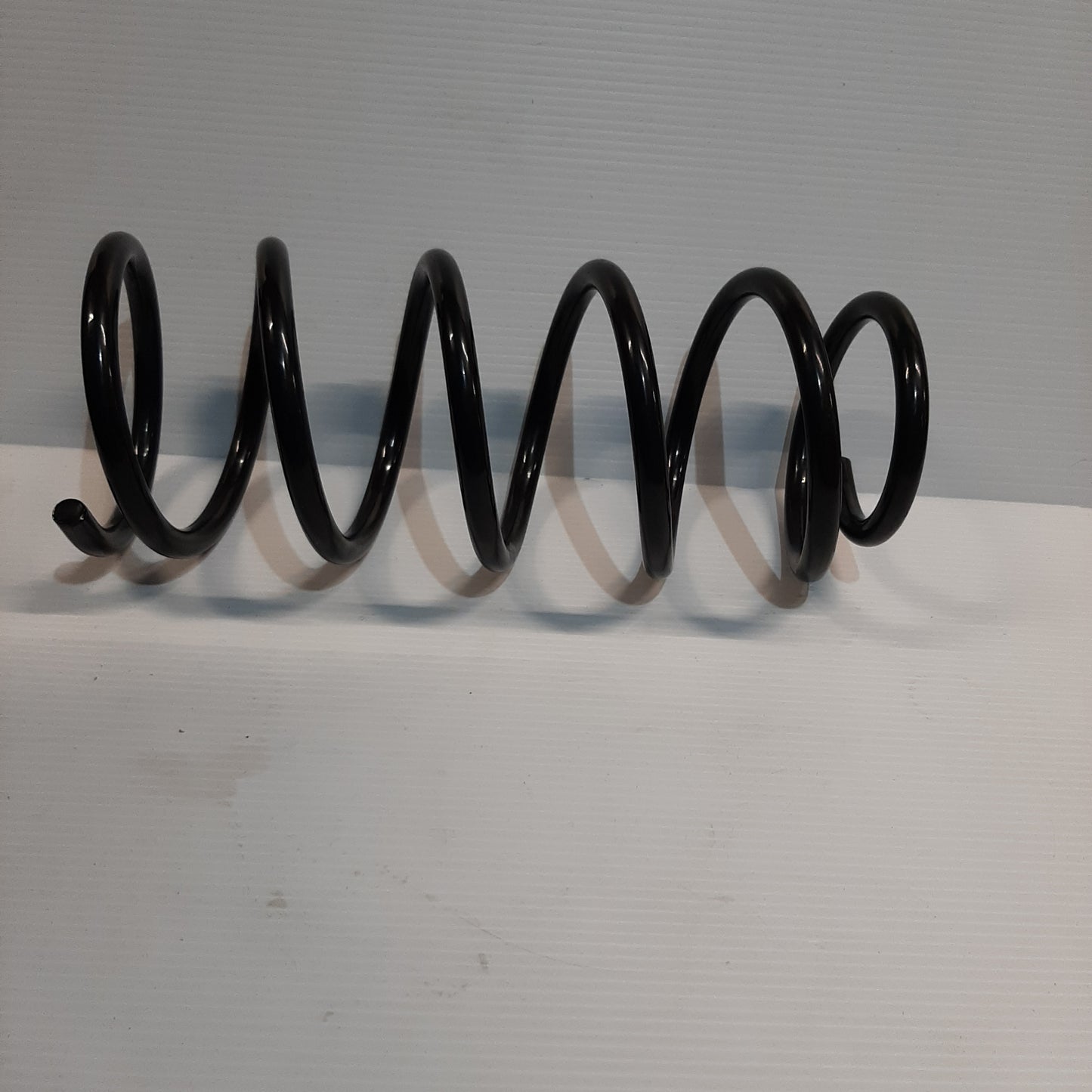 Genuine Rear Suspension Spring - Kia Soul 2008-2011 | 553302K500