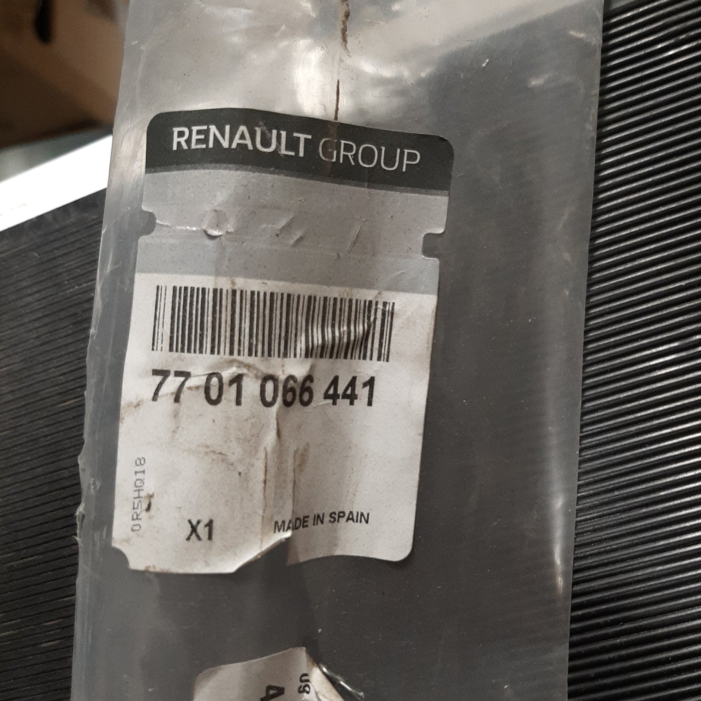 Genuine Renault Wiper Arm | 77 01 066 441