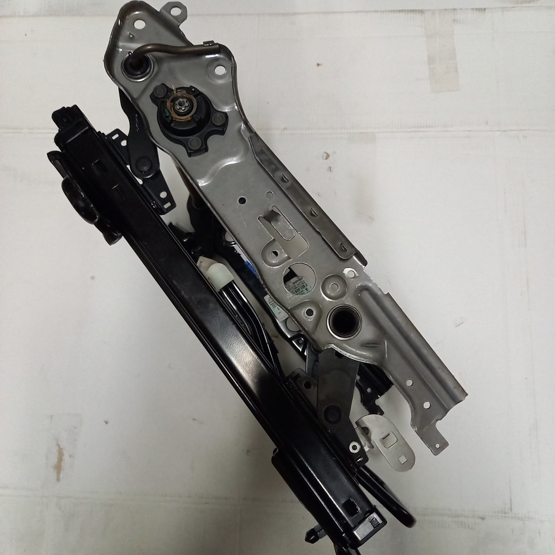 Genuine Front Right Seat Track Driver - Ford Focus | 2331479