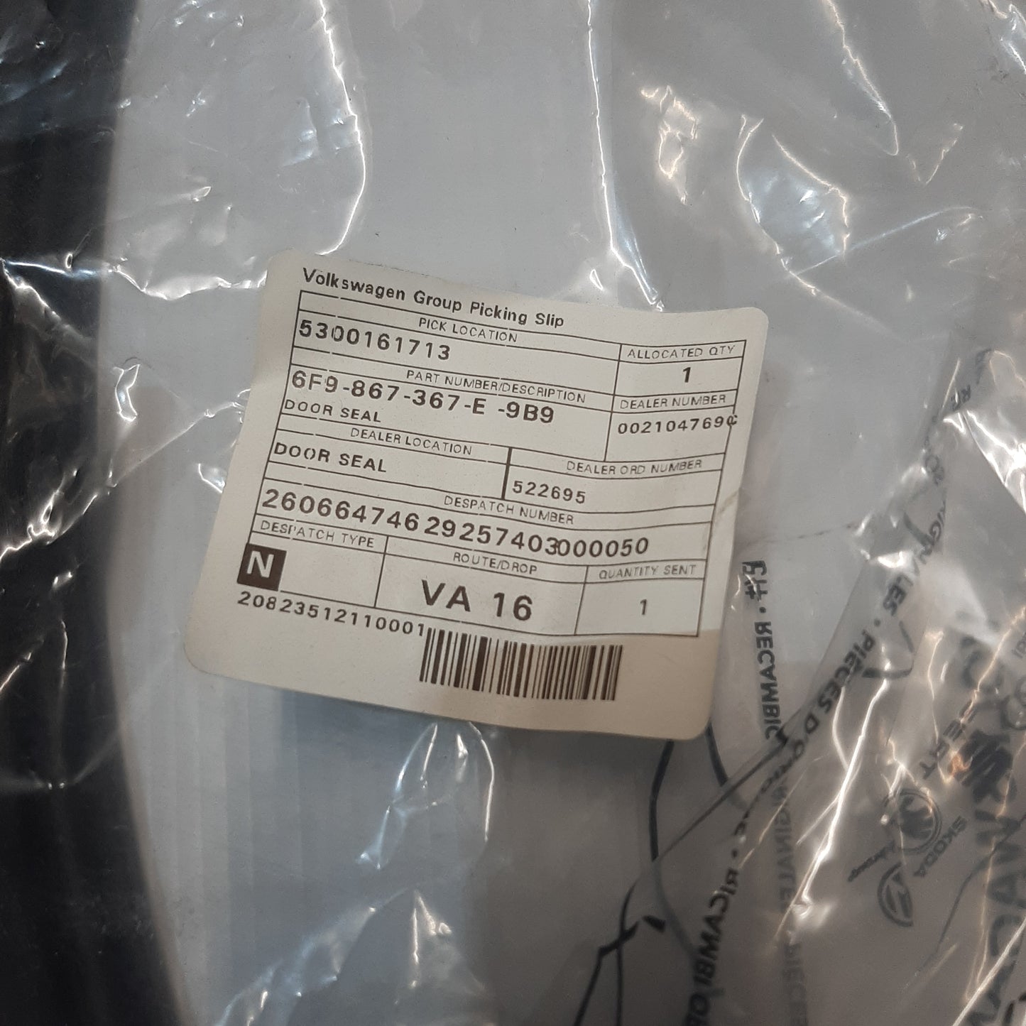 Genuine SEAT Door Seal | 6F9867367E9B9