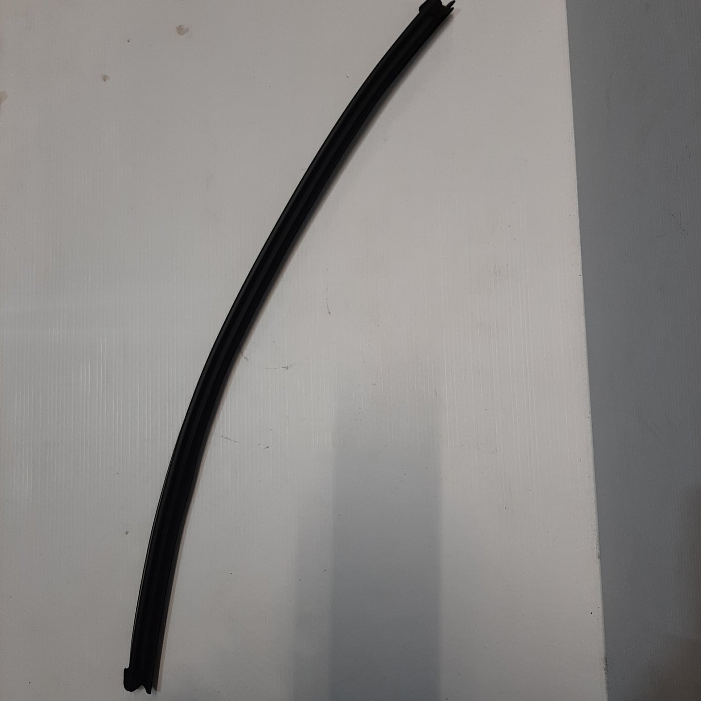 Genuine Rear Right Door Weatherstrip - Kia Sorrento 2009-2014 | 832412P000