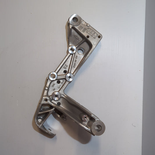 Genuine Left Control Arm Mounting - SEAT Altea / Leon | 1K0199295E