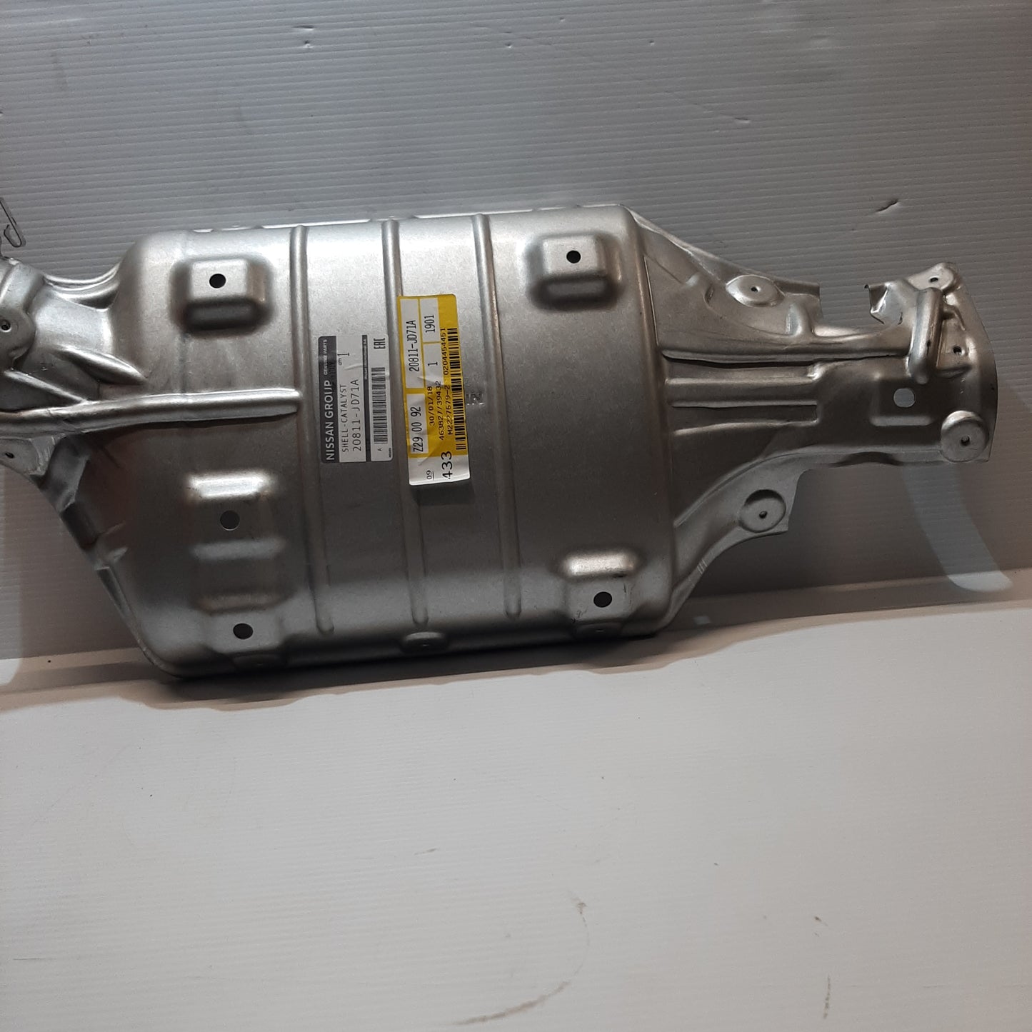 Genuine Catalyst Converter Upper Cover - Nissan Qashqai / X-Trail | 20811JD71A