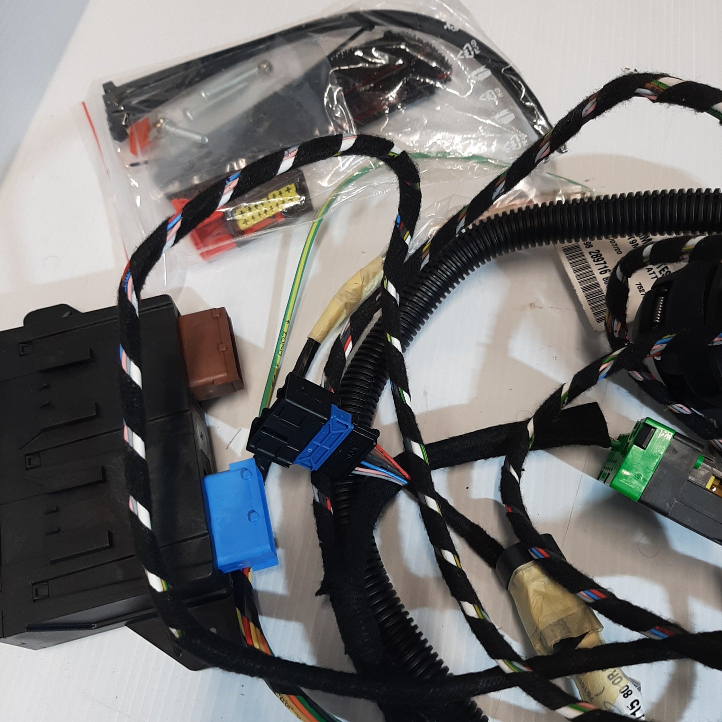 Genuine 13 Pin Tow Bar Wiring Harness - Peugeot 308 | 1635613880