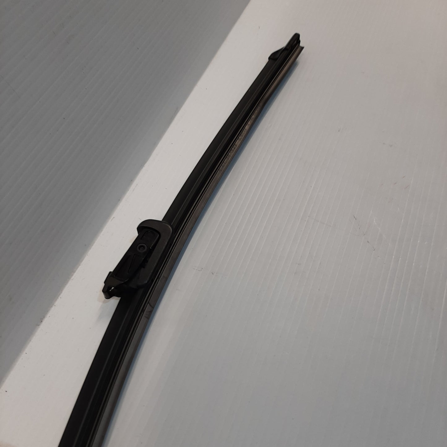 Genuine Left Wiper Blade - Fiat Bravo 2007-2014 | 51843981