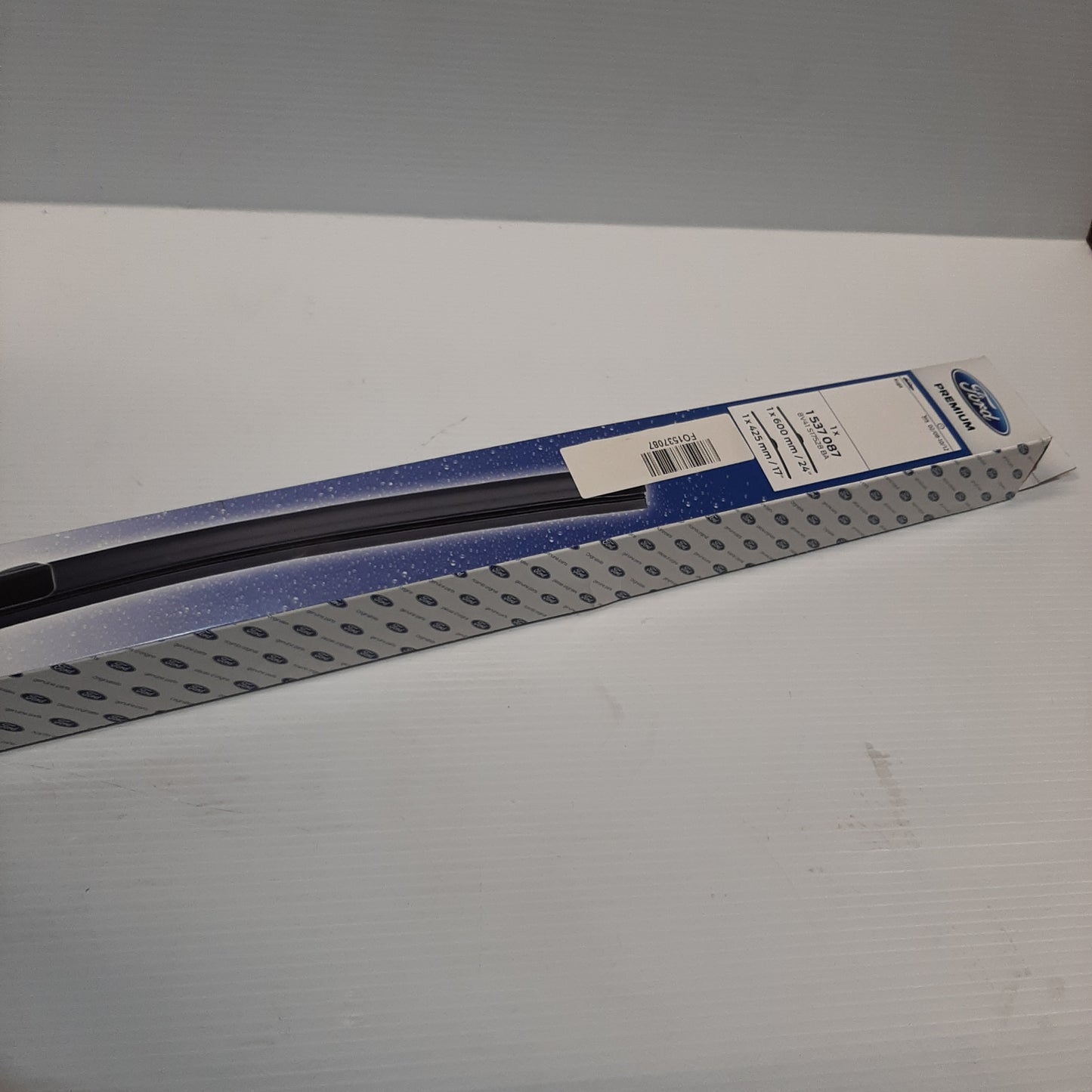 Genuine 24" Front Wiper Blade - Ford Kuga 2008-2012 | 1537087