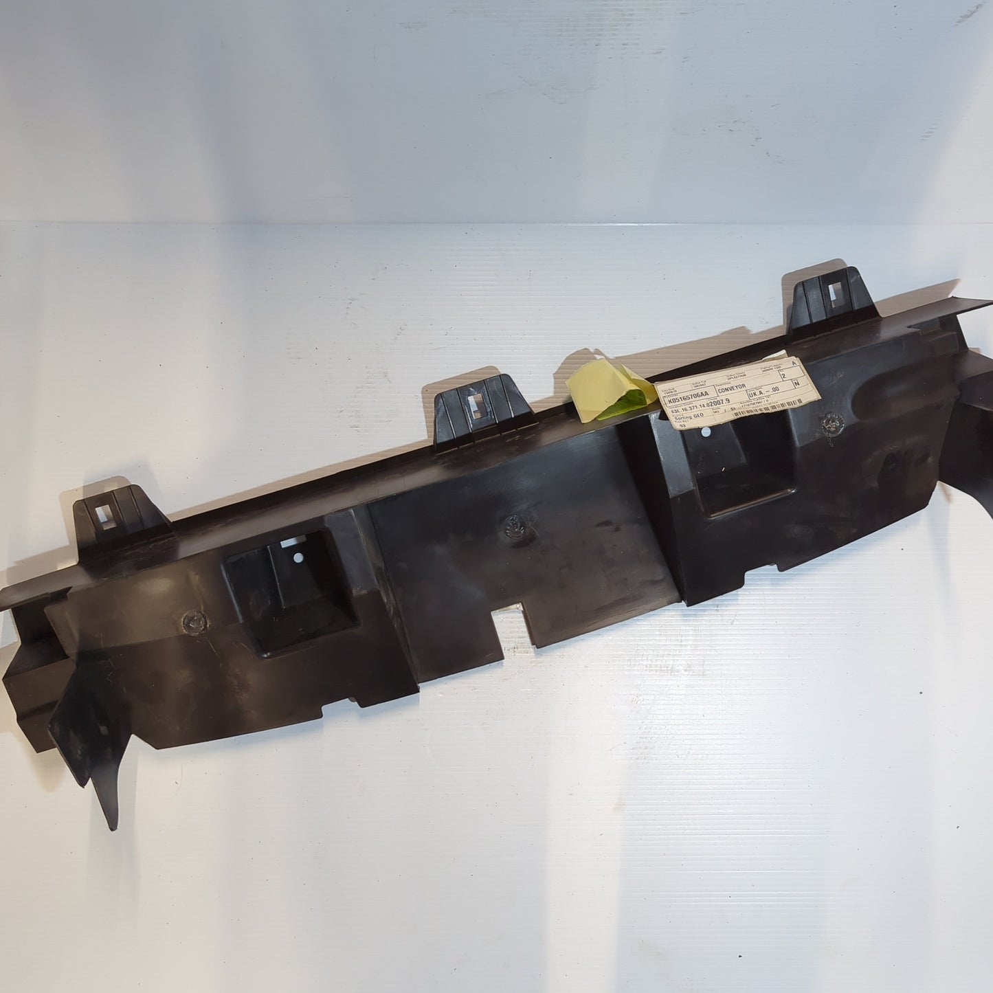 Genuine Air Inlet Conveyor - Jeep Grand Cherokee 2011-2013 | K05165706AA