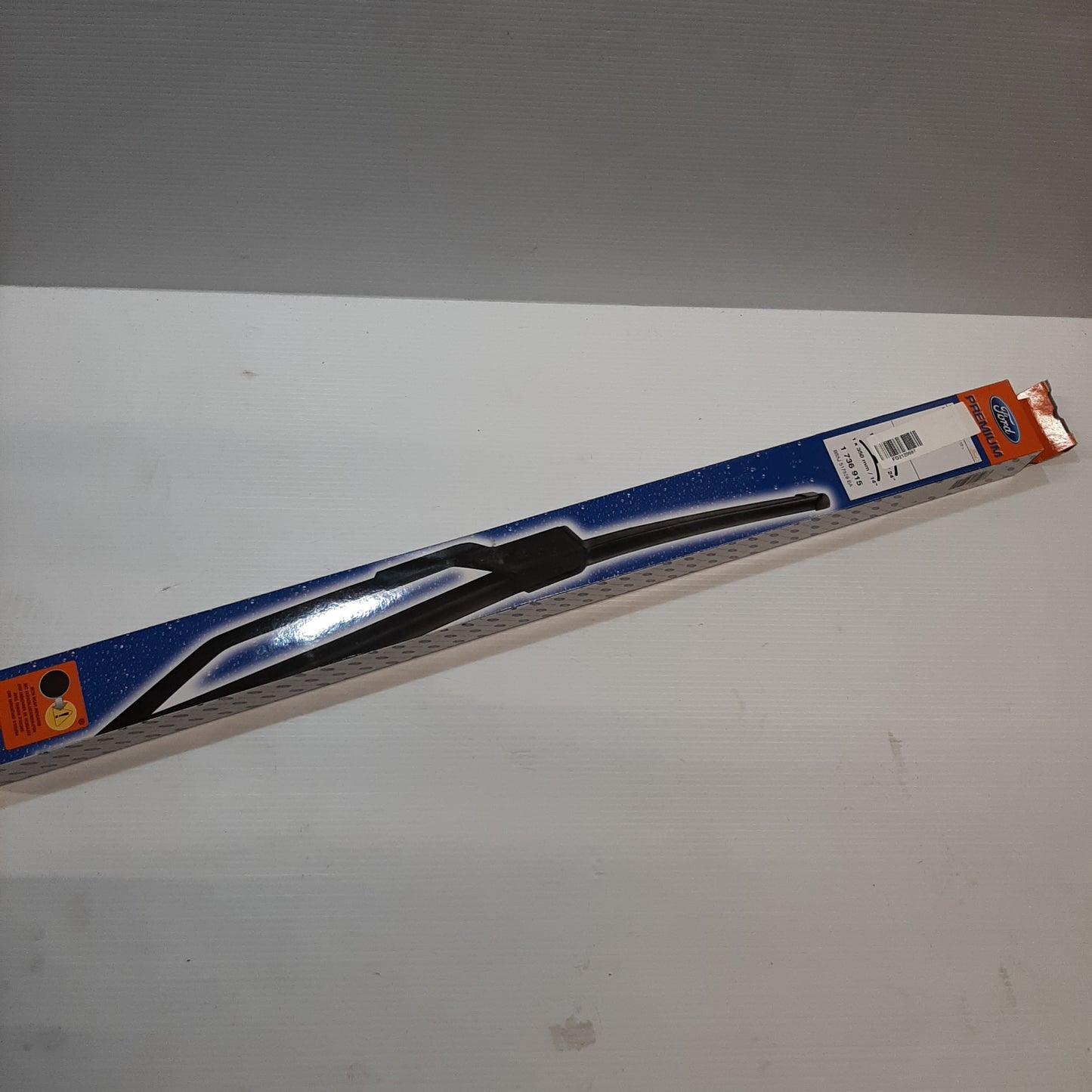 Genuine Front Wiper Blade Set - Ford KA | 2120697
