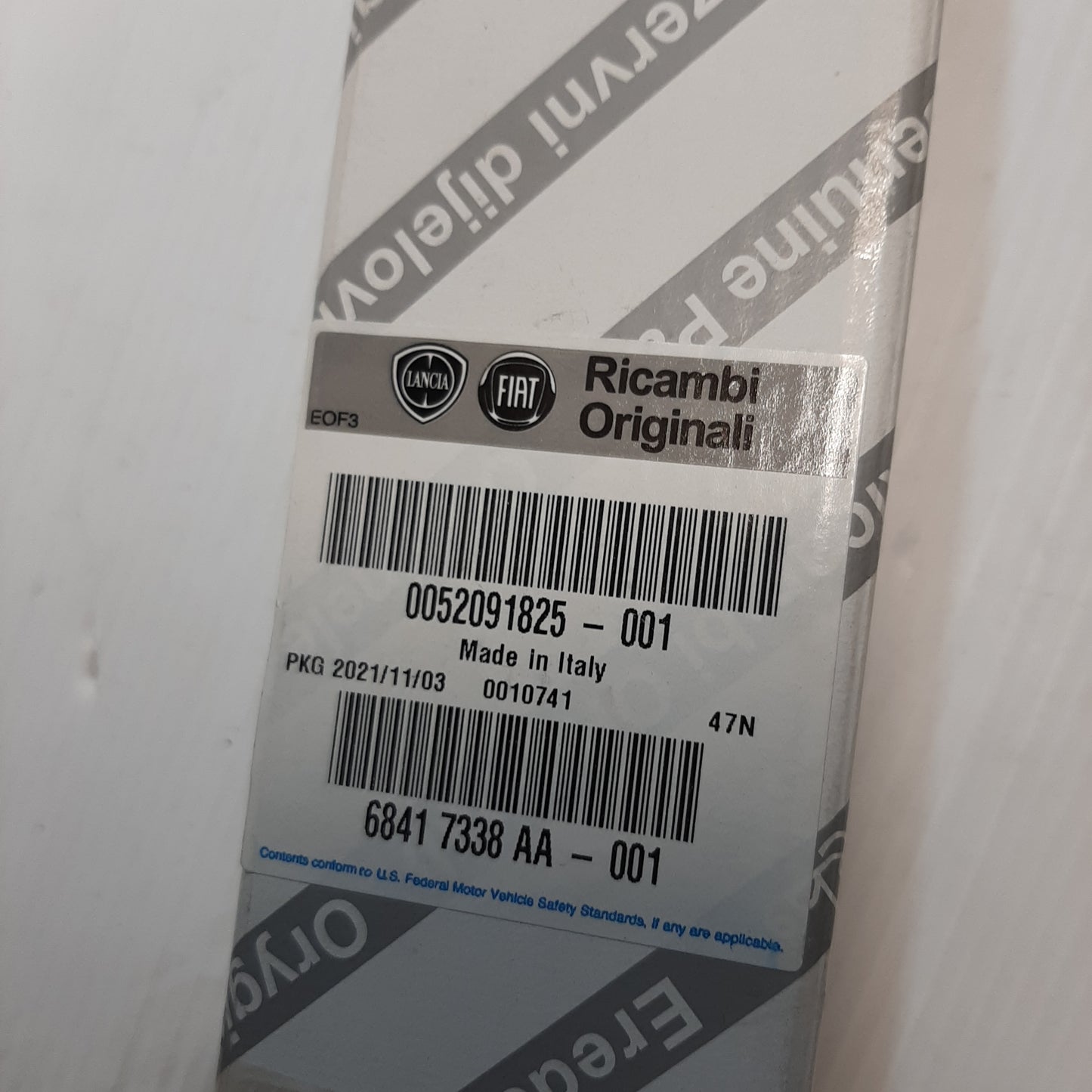 Genuine Rear Wiper Arm - Fiat 500L 2012-2022 | 52091825