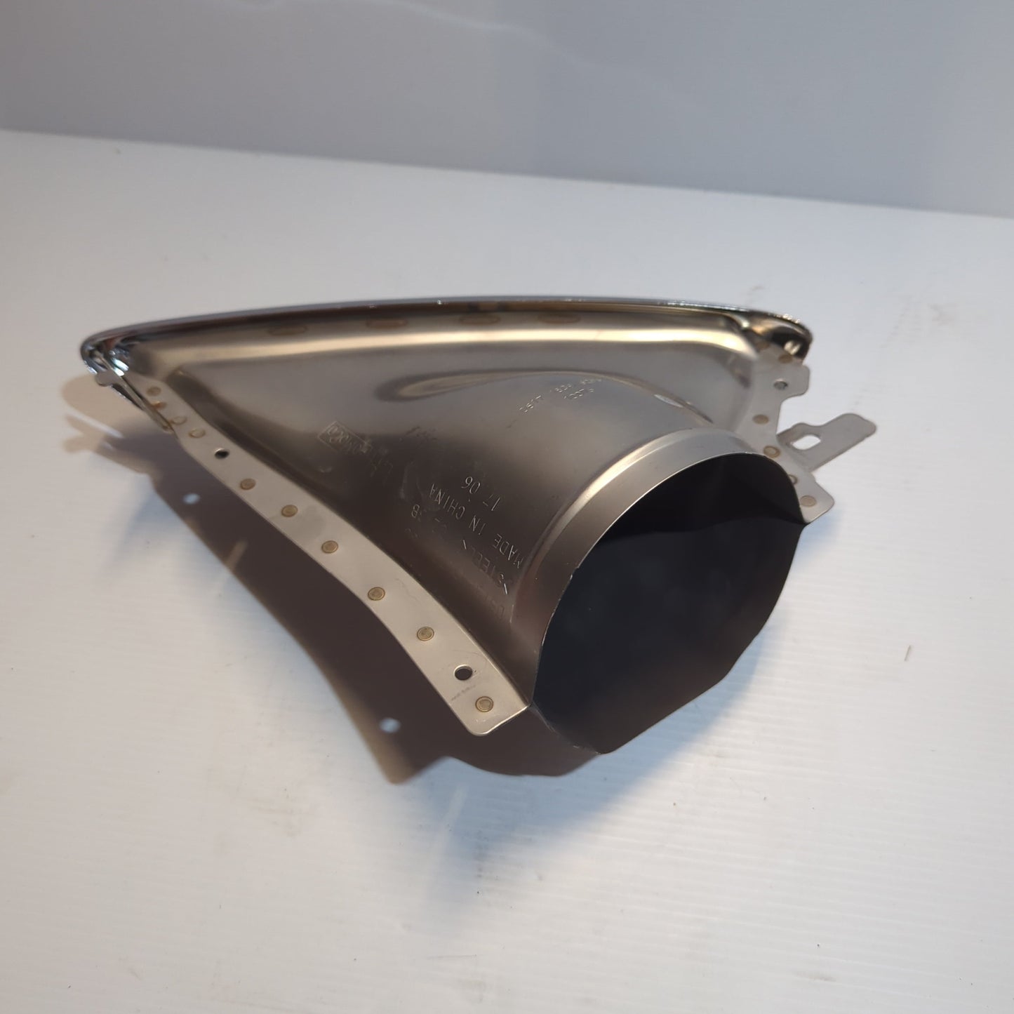 Genuine Left Chrome Exhaust Bezel - Ford Mondeo 2015-2021 | 1826008