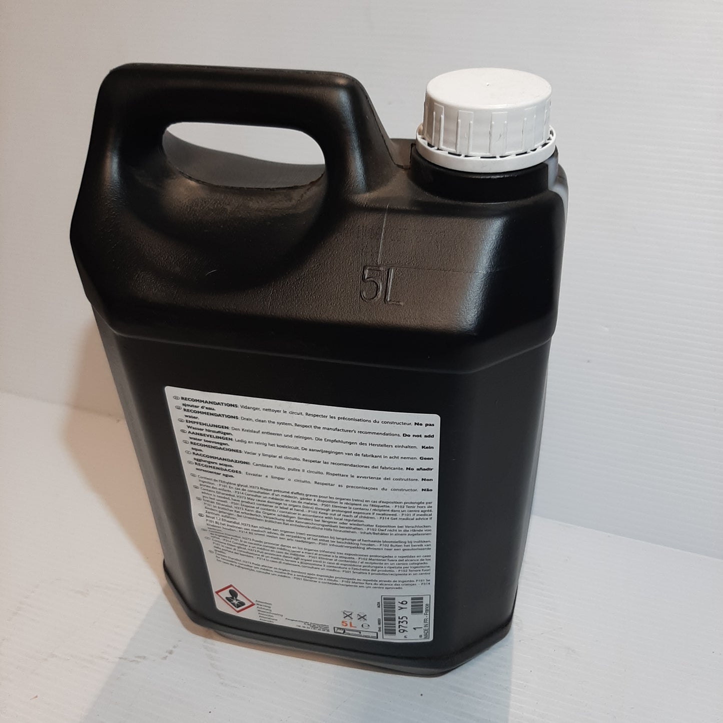 Genuine Peugeot Cooling Liquid | 9735Y6