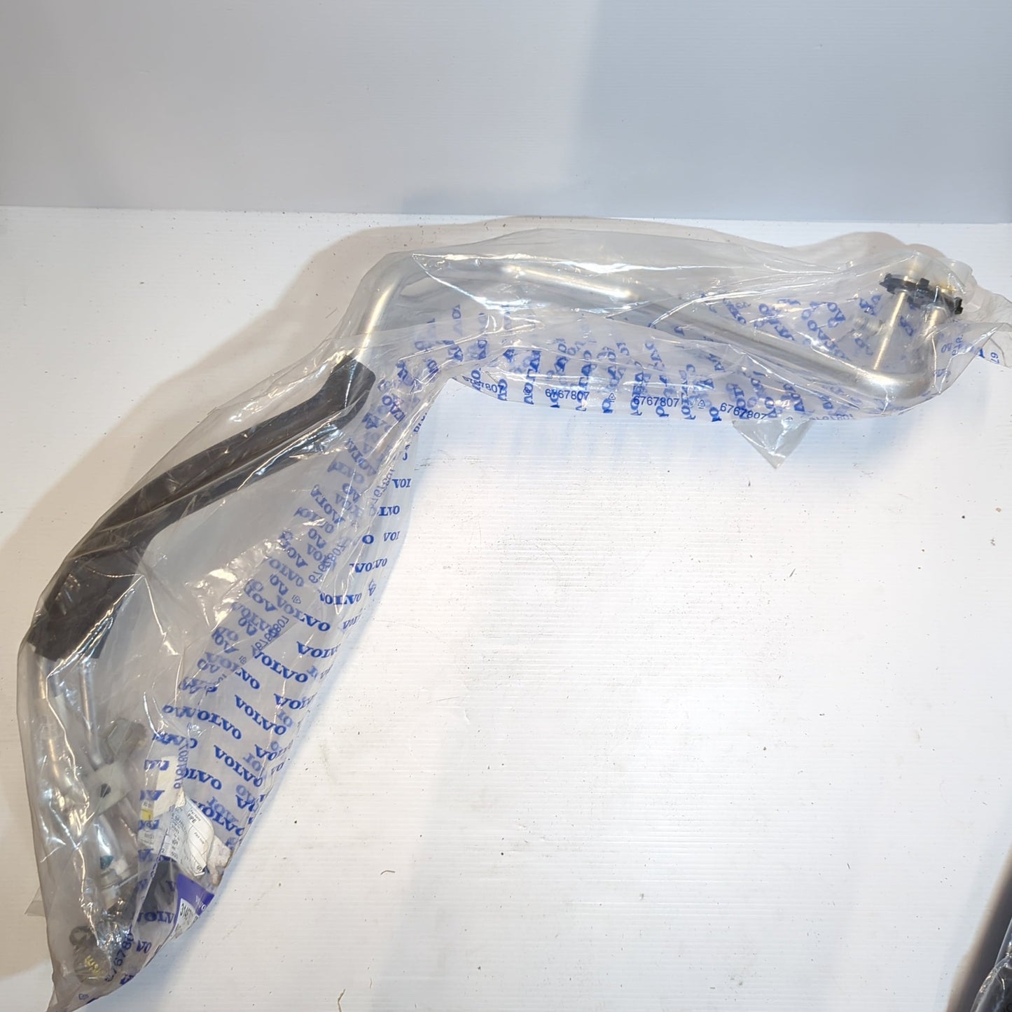 Genuine Delivery Line Pipe - Volvo V40 Cross Country | 31467922