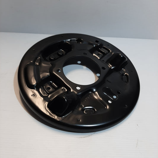 Genuine Right Brake Backing Plate - Suzuki Grand Vitara | 53110-65D00-000