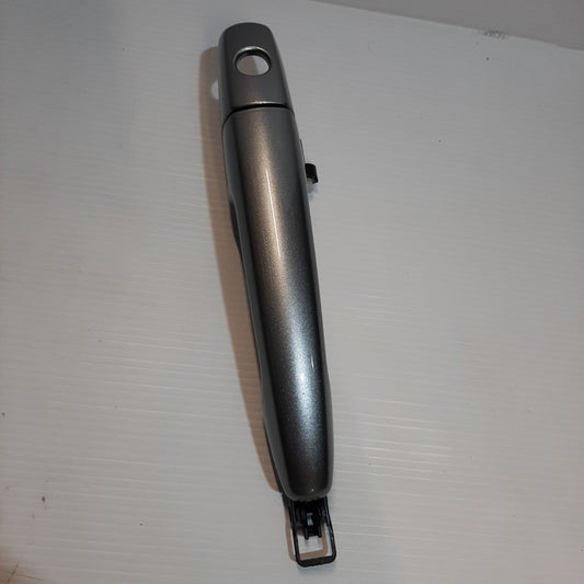 Genuine Suzuki Handle Set,Fr Door Out | 82811-62R21-ZNC