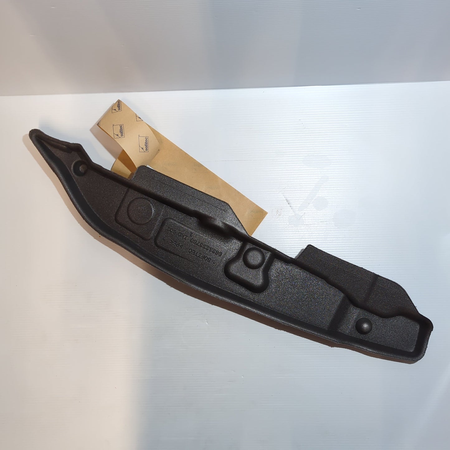 Genuine Peugeot Wing Closer | 9823233780