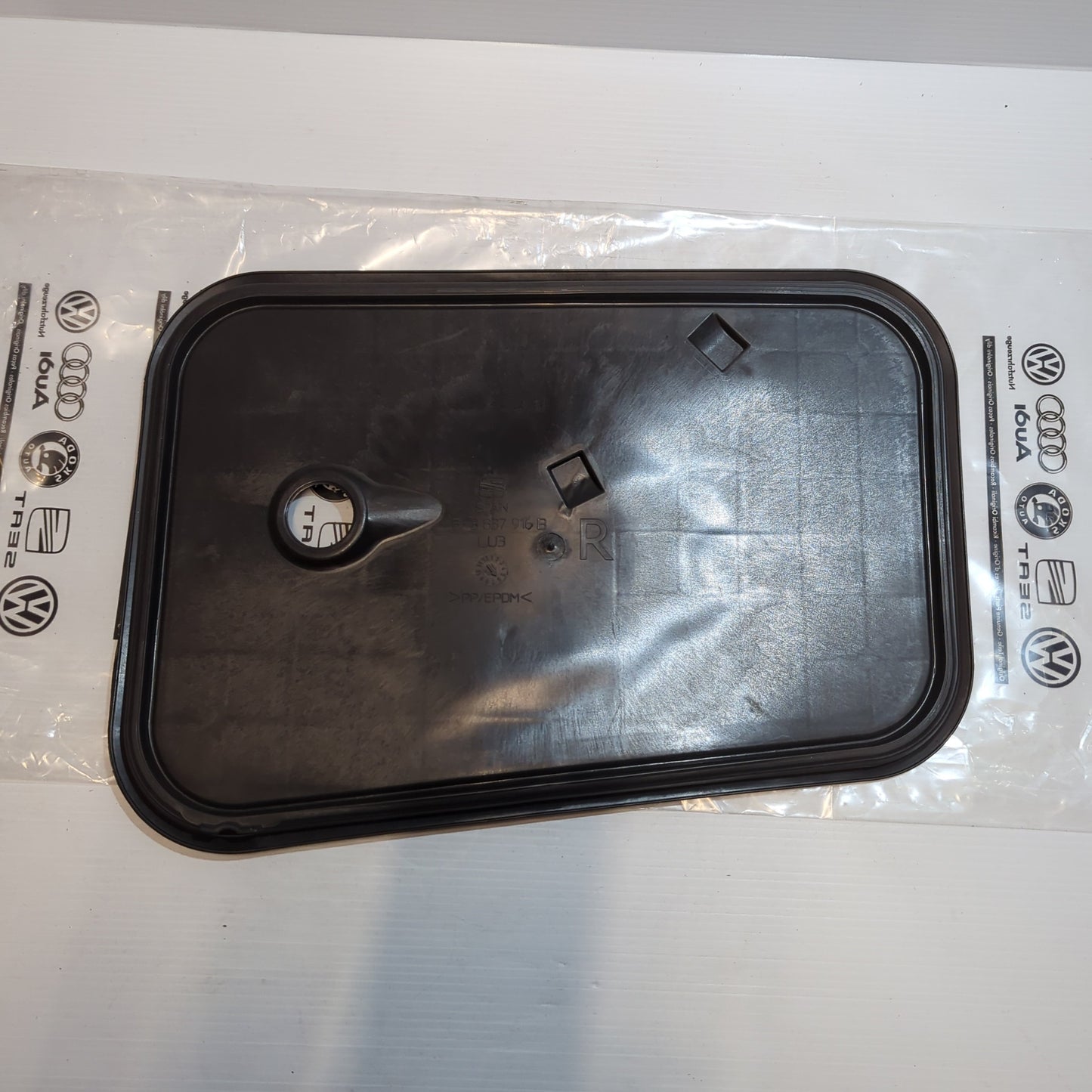 Genuine Right Inner Panel Cover - SEAT Leon 2013-2017 2 Door | 5F3837916B