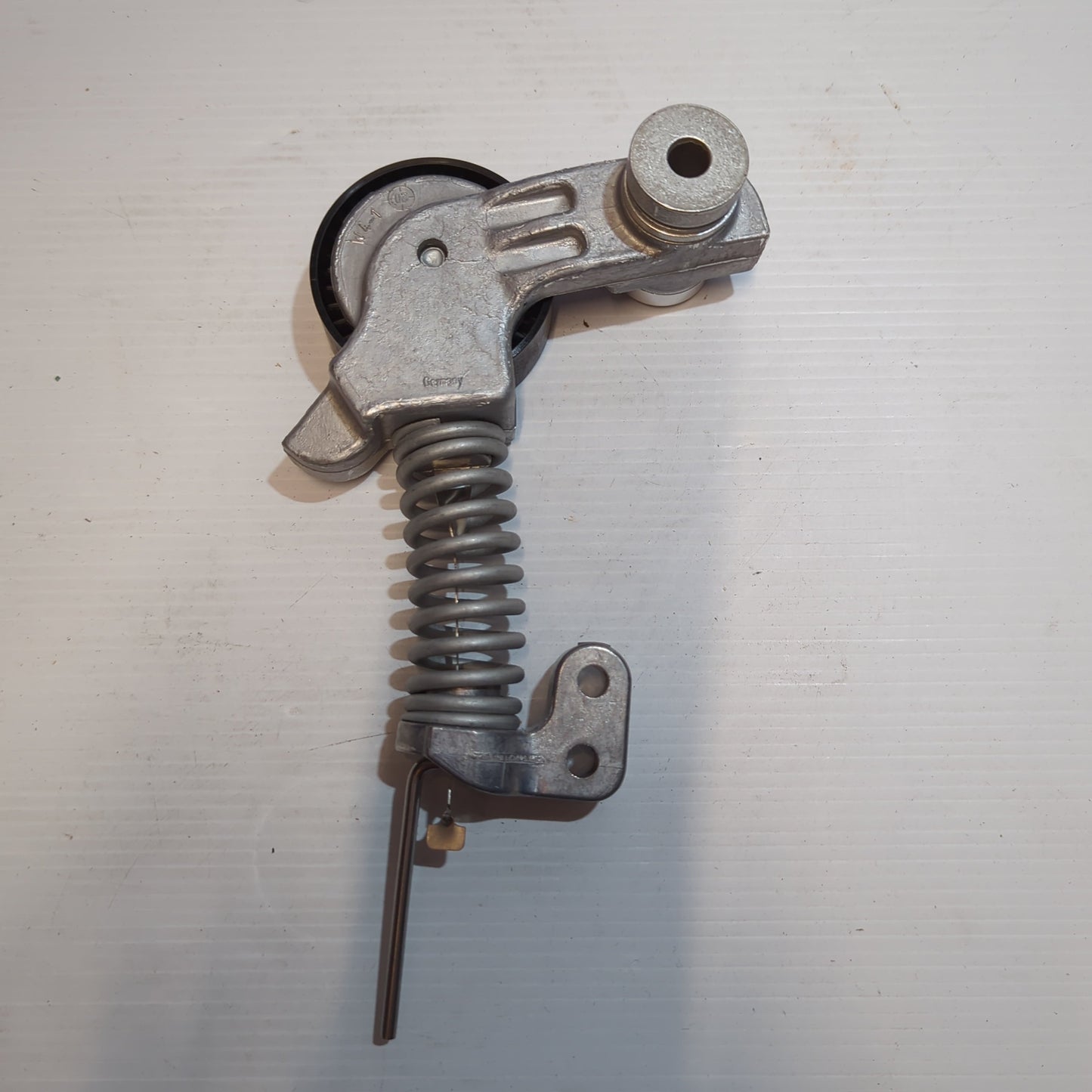 Genuine Belt Tensioner - Volvo S60 / V60 / S60 | 32249370