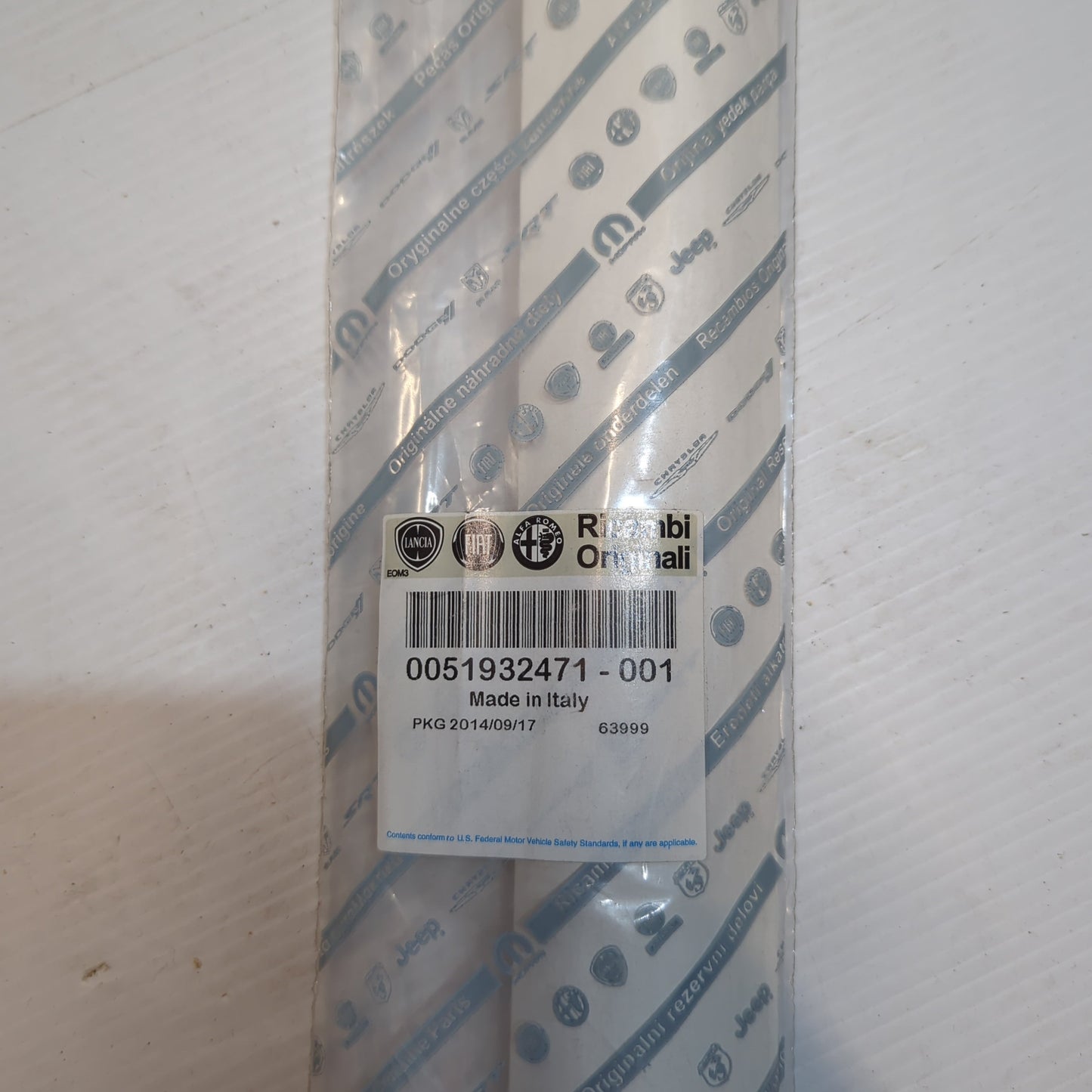 1x Genuine Left Wiper Blade - Fiat 500 Abarth 2008- | 51932471