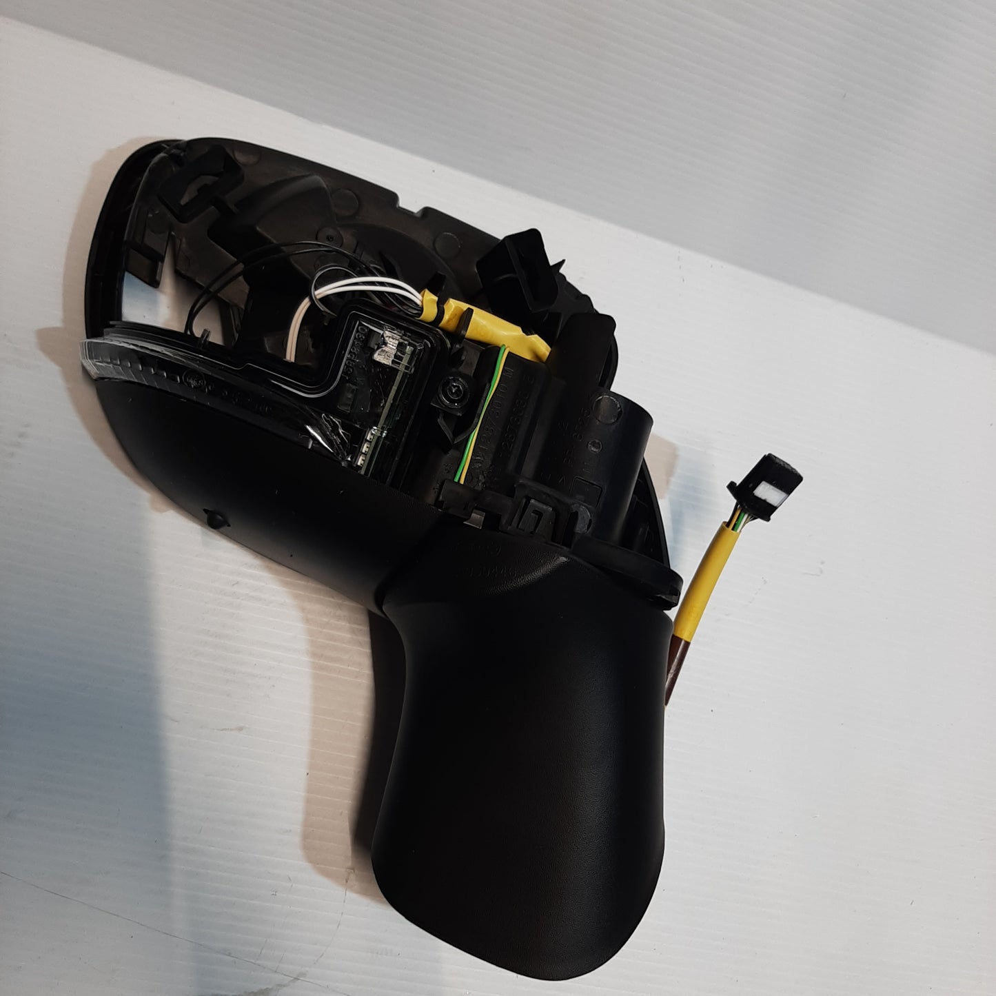 Genuine Renault Mirror Otr Rh | 96 30 115 41R