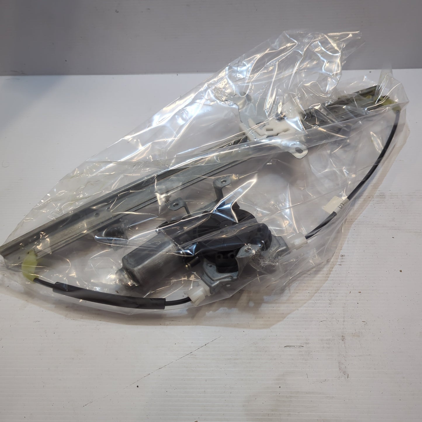 Genuine Front Left Window Regulator - Nissan Note 2004-2013 | 807019U00D
