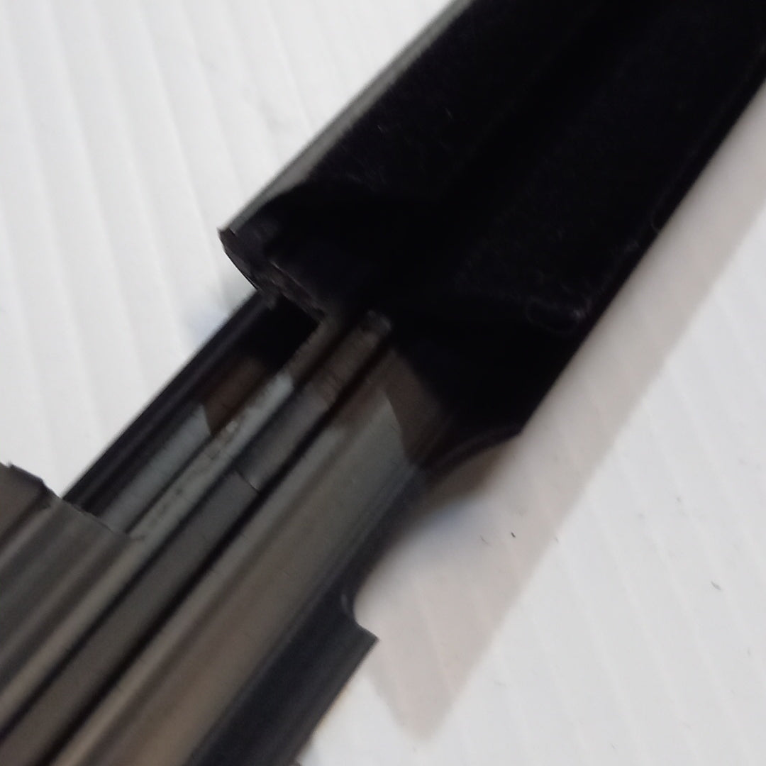 Genuine Rear Door Window Moulding - Mitsubishi | 5757A270