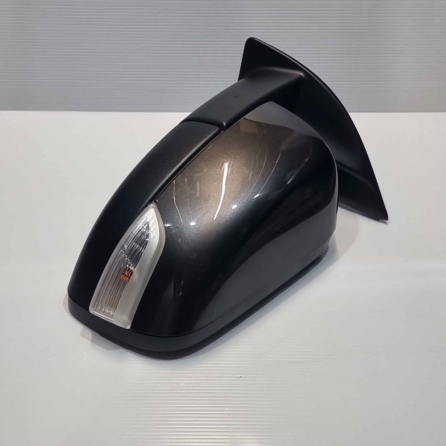 Genuine Left Rear-view Outer Mirror - Ford | 2284561