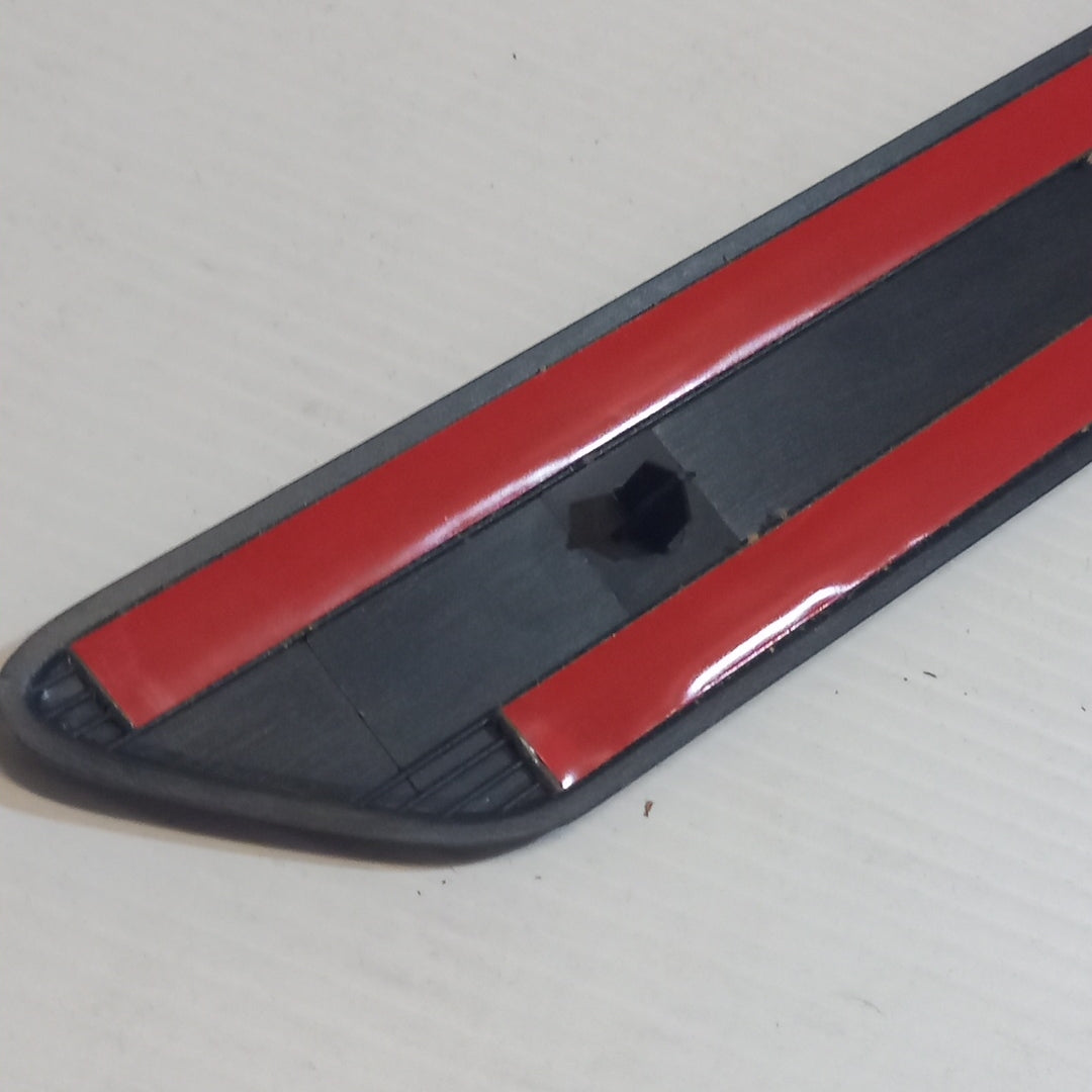 Genuine Front Right Door Trim Moulding - Volvo V40 | 30621395