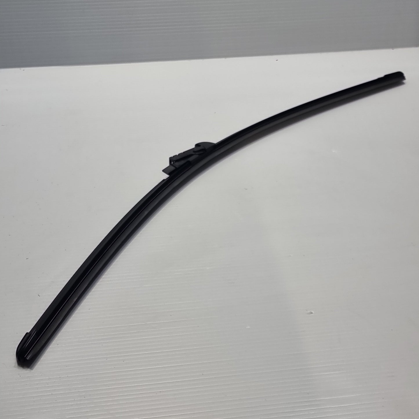 1x Genuine Wiper Blade - Mazda 6 Estate 2012 | KB9G67330A