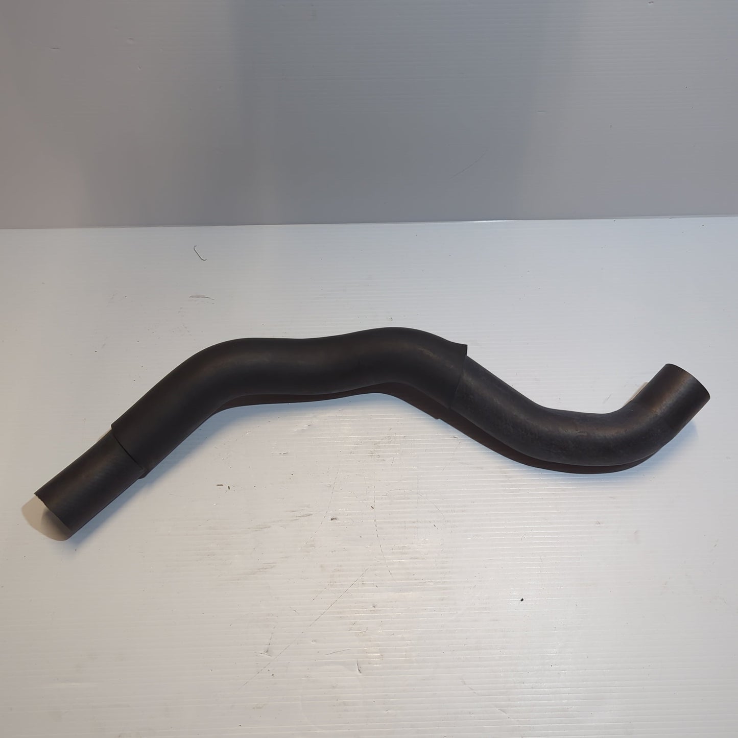 Genuine Mitsubishi Hose,Radiator,Lwr | MN135593