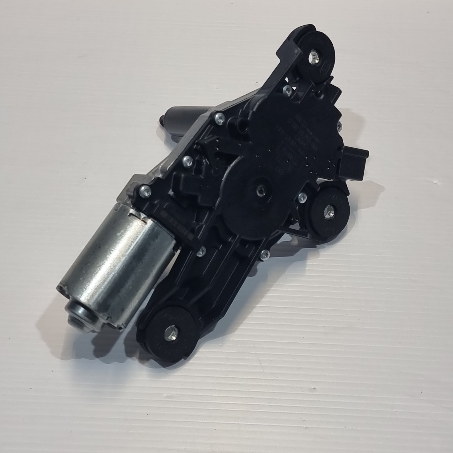 Genuine Rear Wiper Motor - Ford Focus Mk3 2011-2019 | 1851421