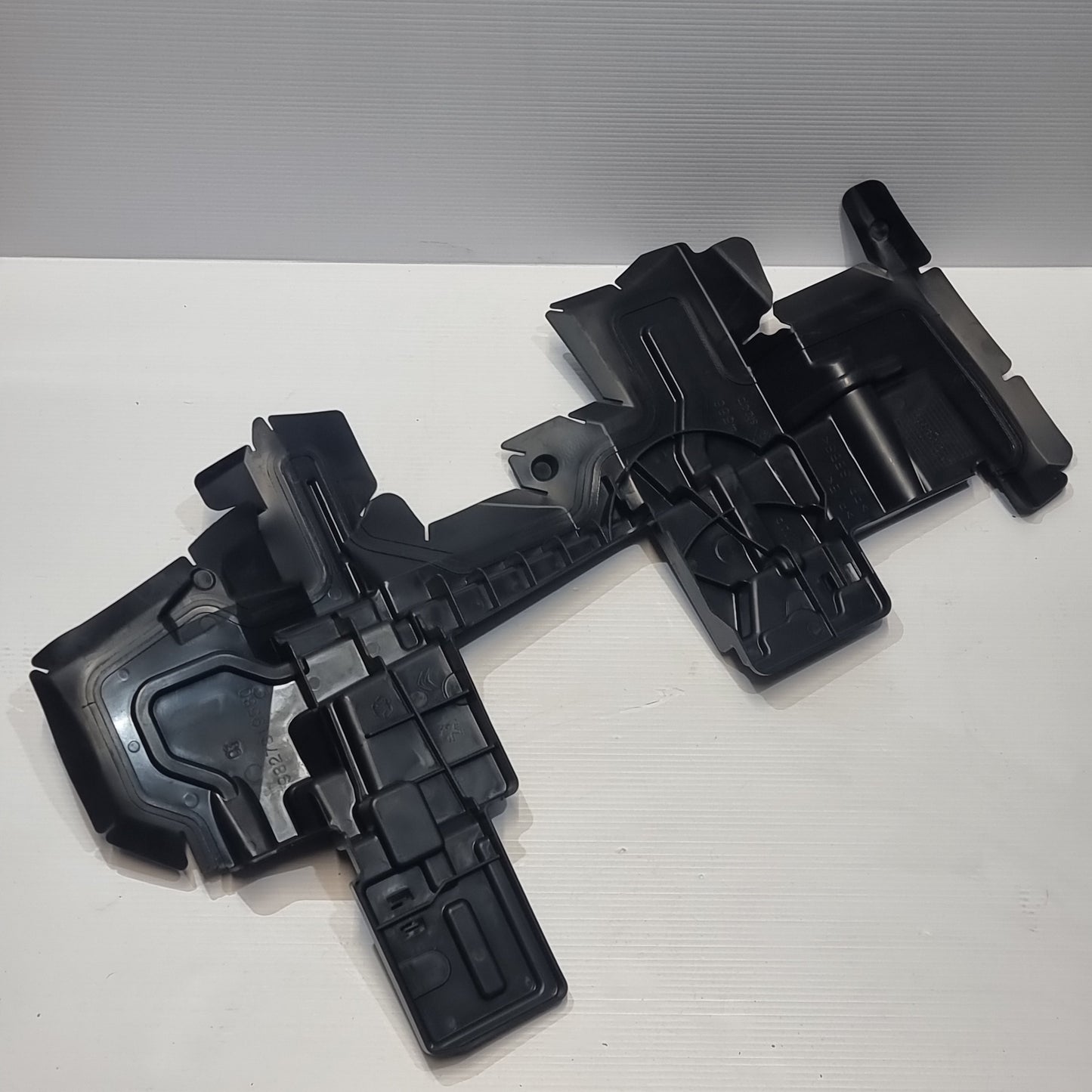 Genuine Peugeot Air Bulkhead | 9827819580