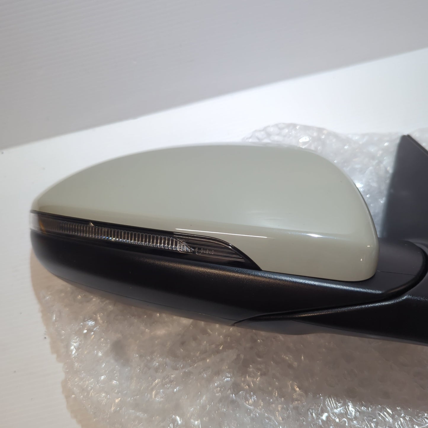 Genuine Right Rear View Mirror - Kia Ceed 2019-2024 | 87620J7711