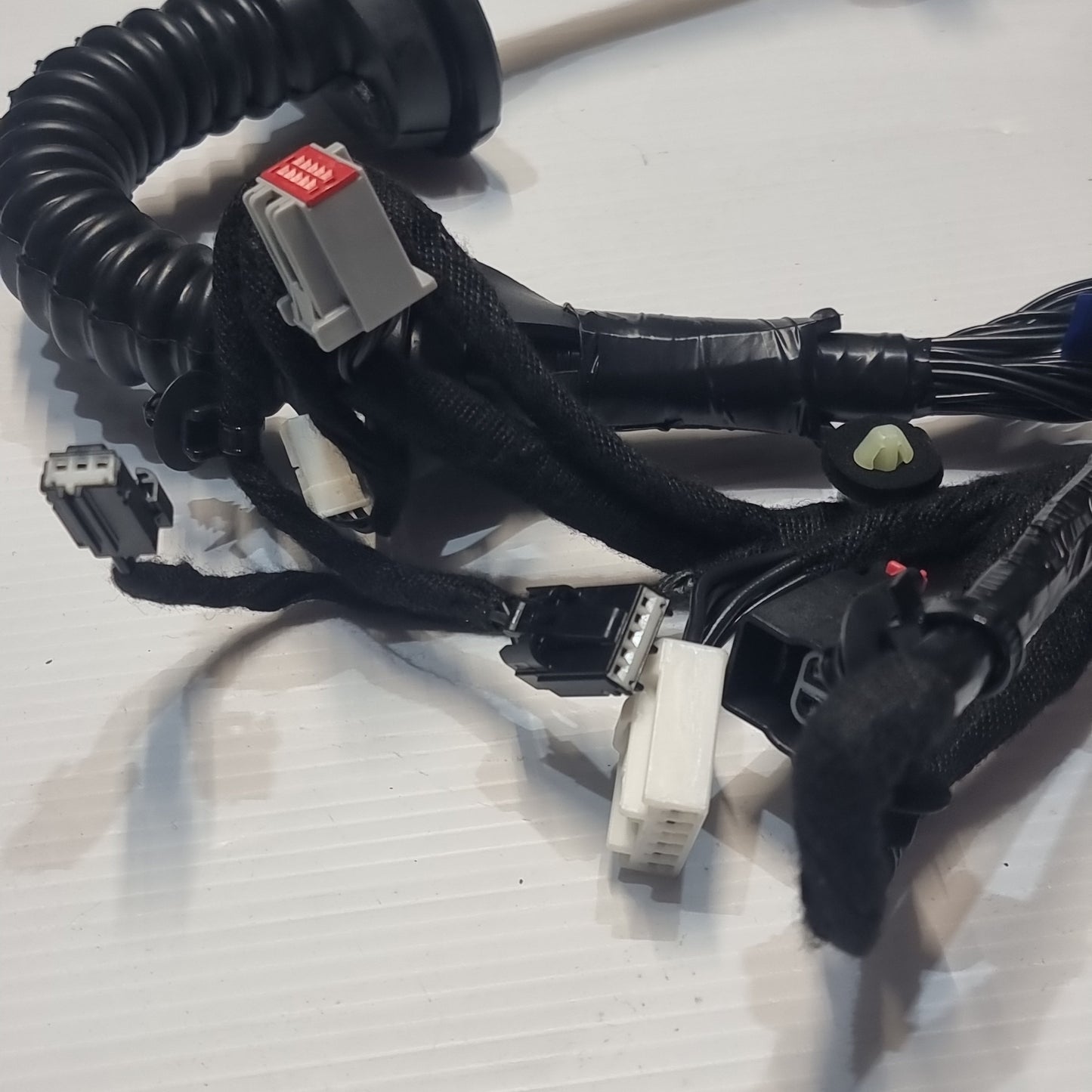 Genuine Right Door Jumper Wire Assembly - Ford Ranger 2011- | 2387560