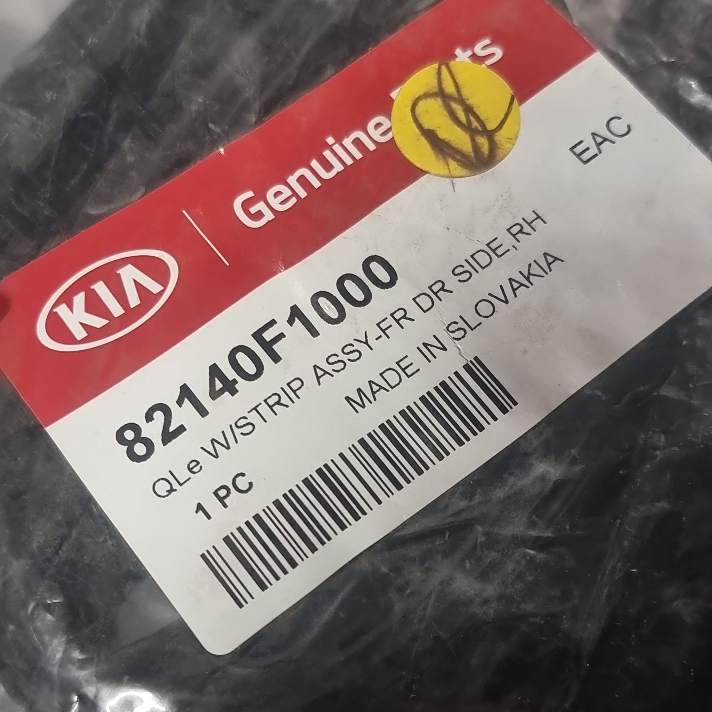 Genuine Kia W/Strip Assy | 82140F1000