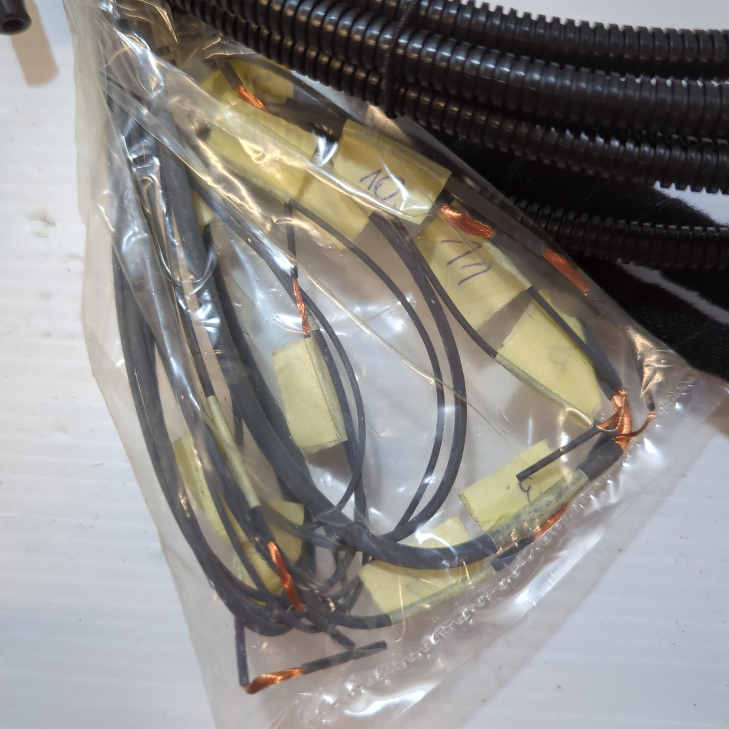 Genuine Tailgate Wire Assembly - Ford KA CCU 2008-2016 | 1773356