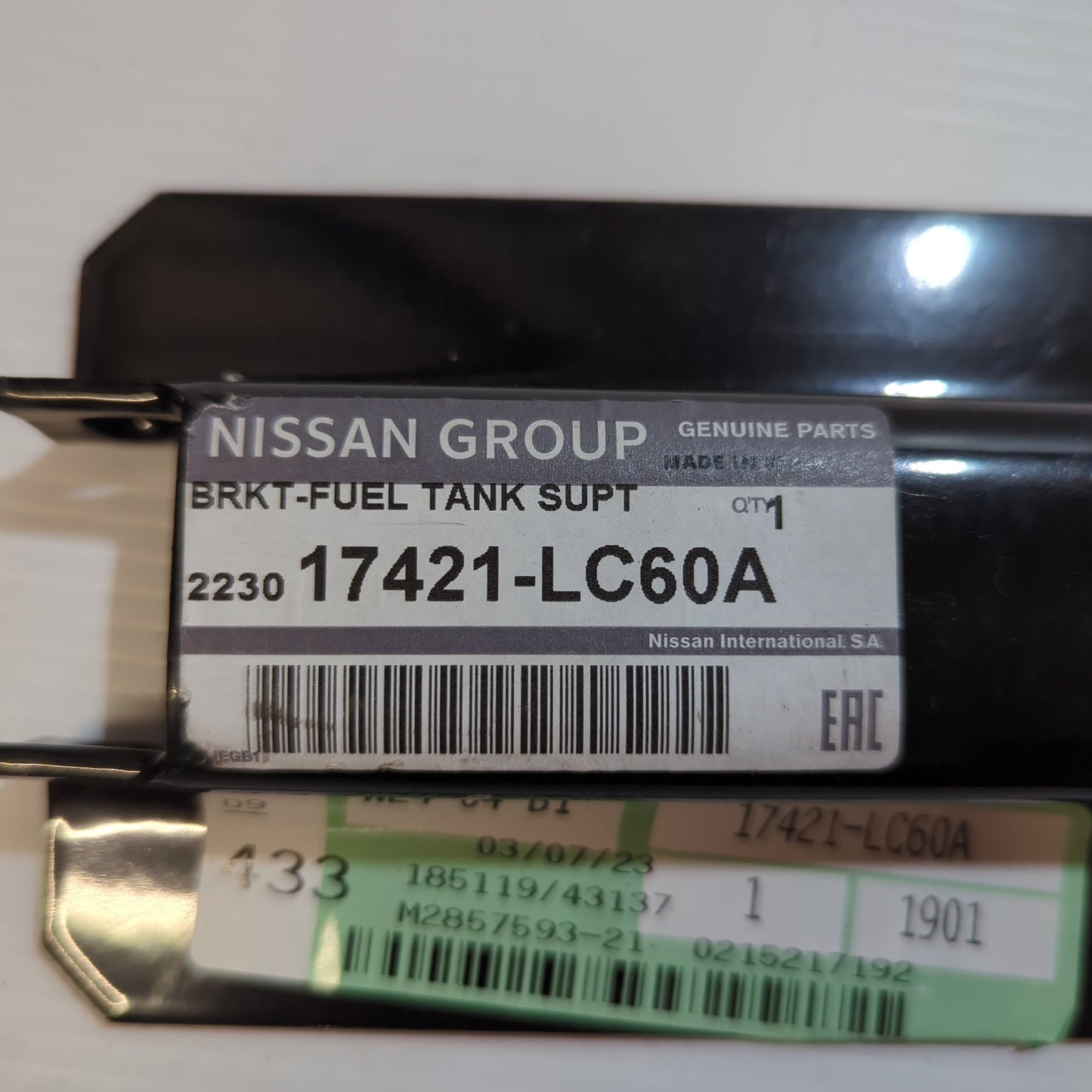 Genuine Nissan Bracket-Fuel Ta | 17421LC60A
