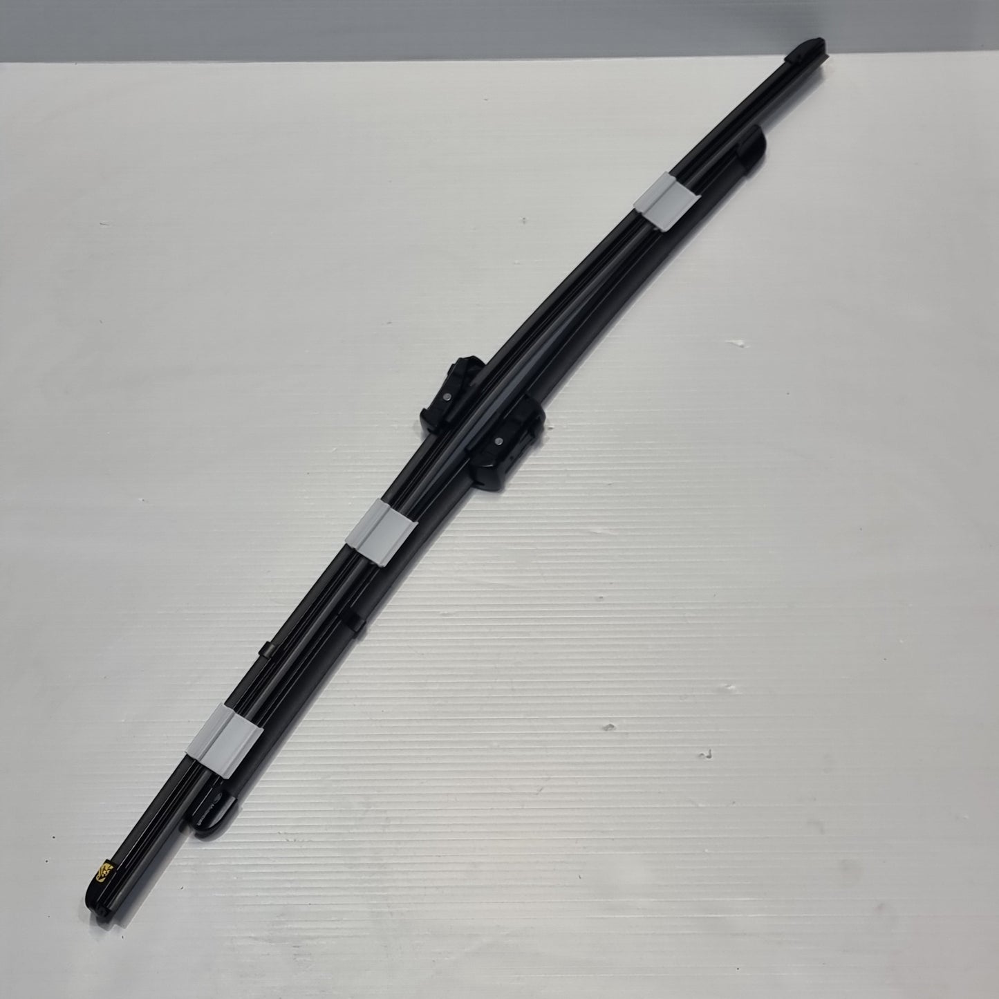 Genuine 25" / 20" Front Wiper Blade Set - Ford Focus | 2407545
