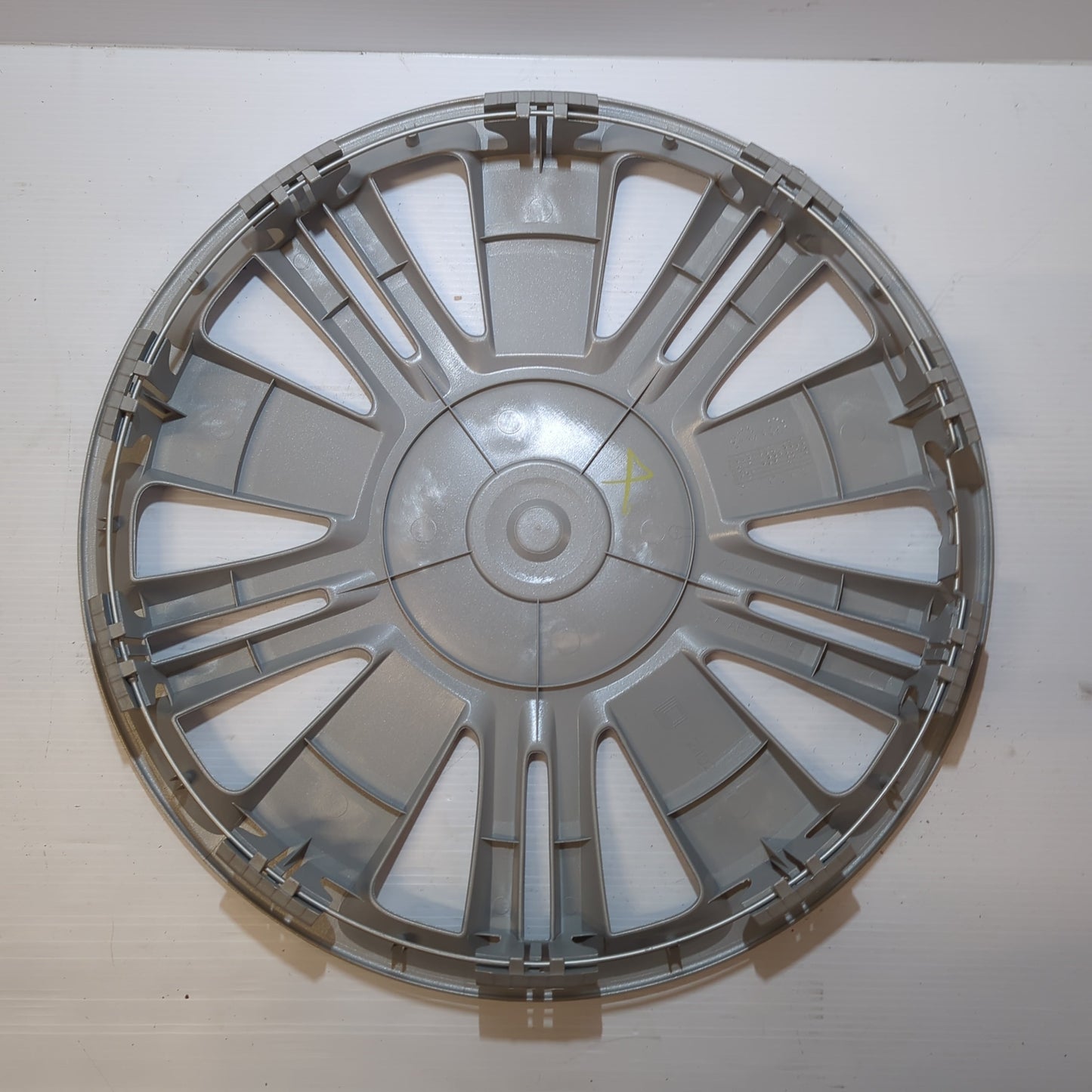 1x Genuine 16" Wheel Cover - Fiat Sedici 2006-2011 | 71742692
