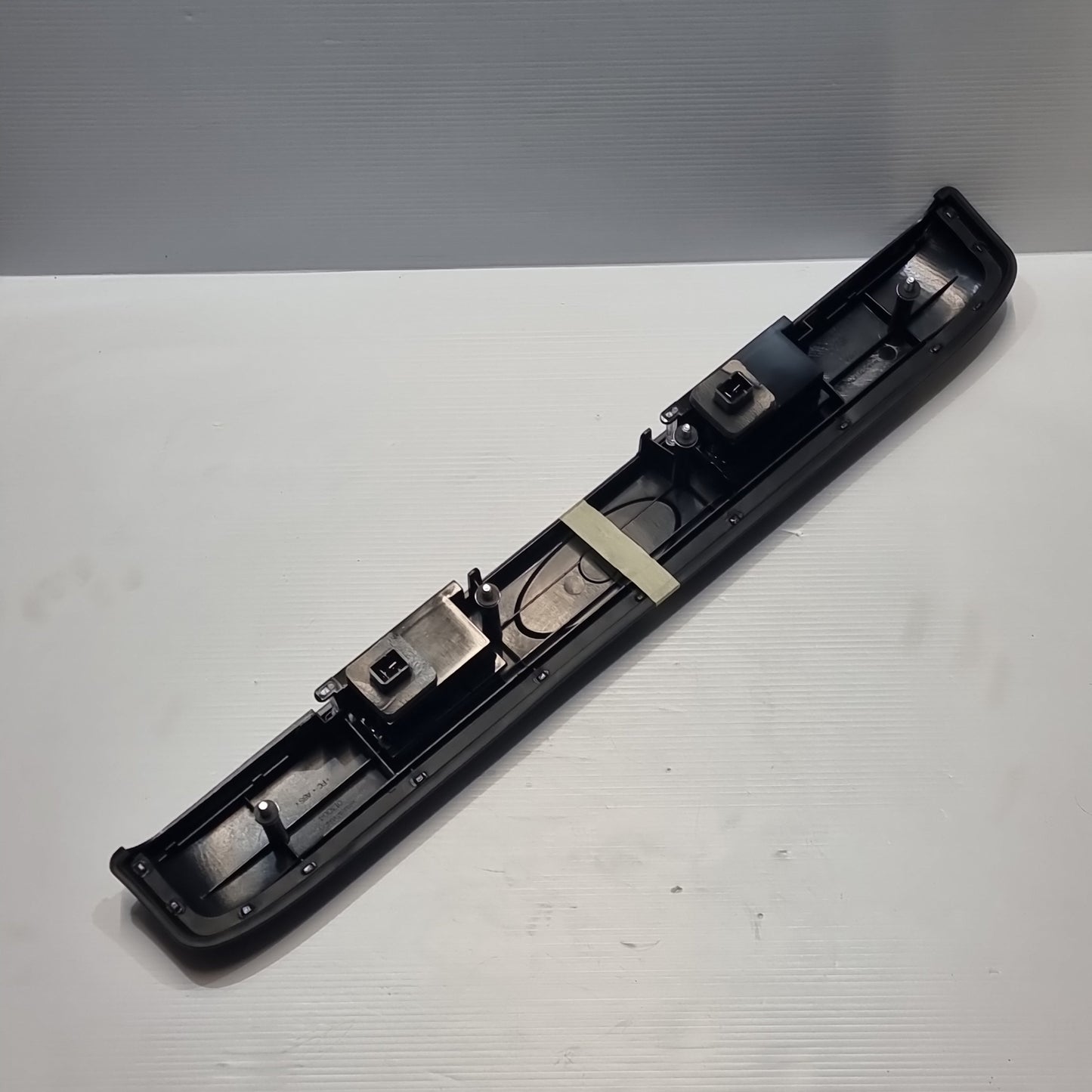 Genuine Number Plate Light and Badge - Ford Transit Mk7 | 1754171