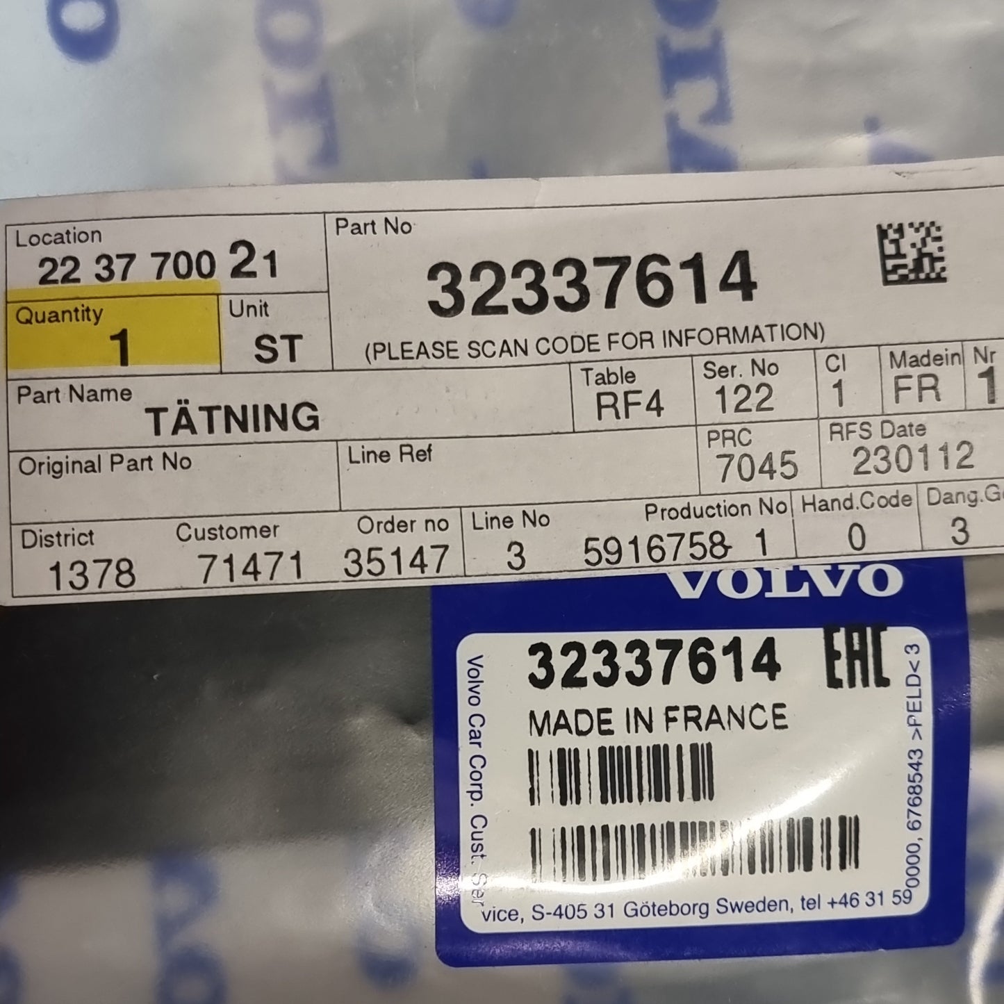 Genuine Grille Upper Seal - Volvo C40 | 32337614