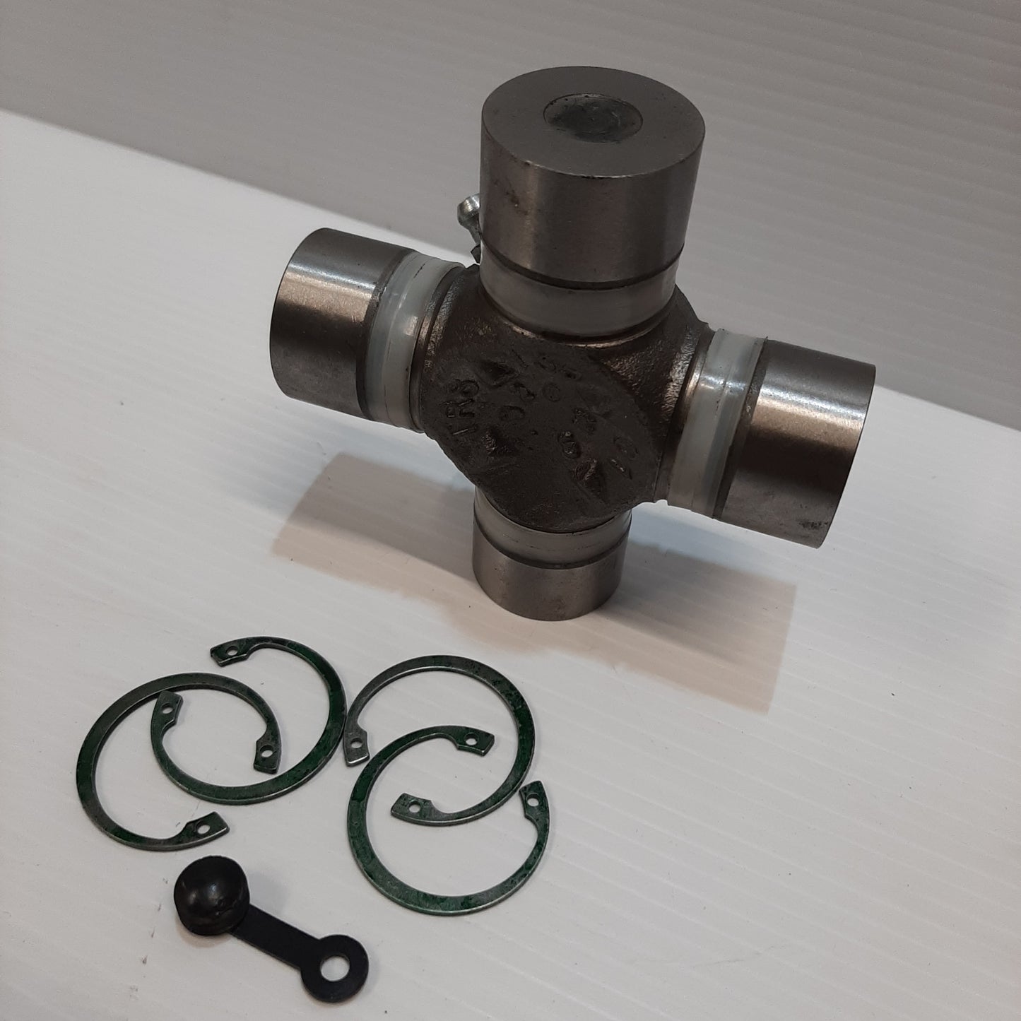 Genuine Universal Joint Repair Kit - Ford Transit | 1835511