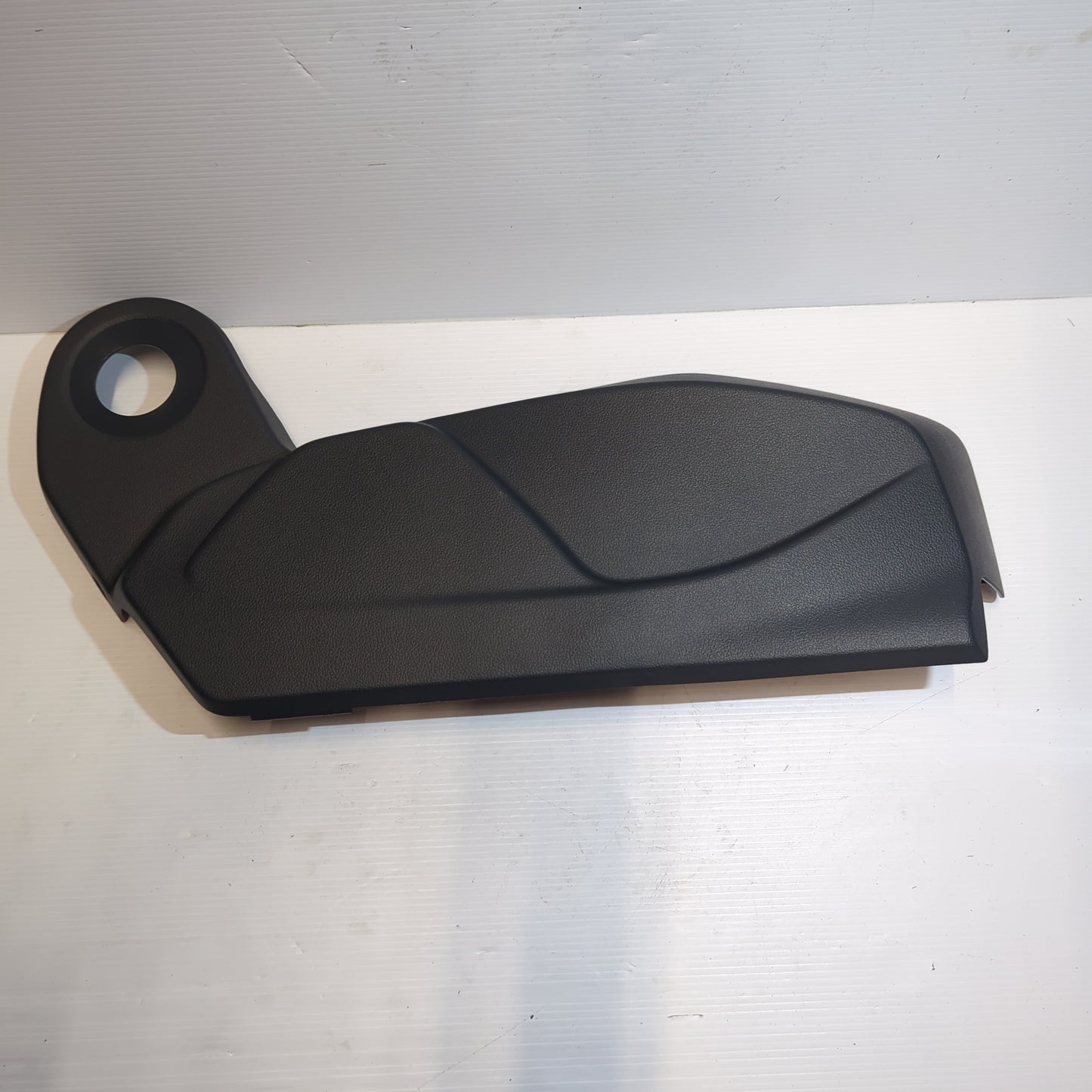 Genuine Right Seat Lower Cover - Ford Focus C-Max 2010-2015 | 1812257
