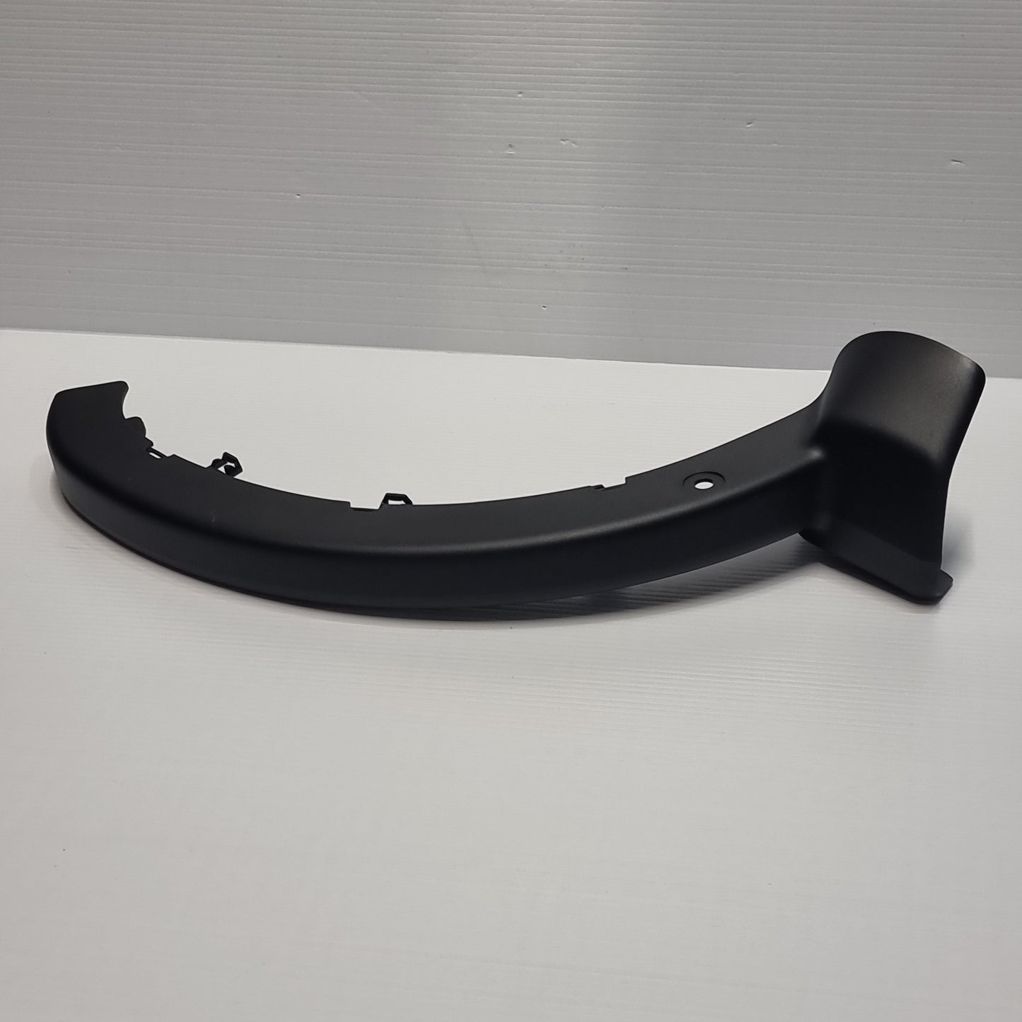 Genuine Left Tailgate Hinge Cover - Volvo S90 2018 | 31389609