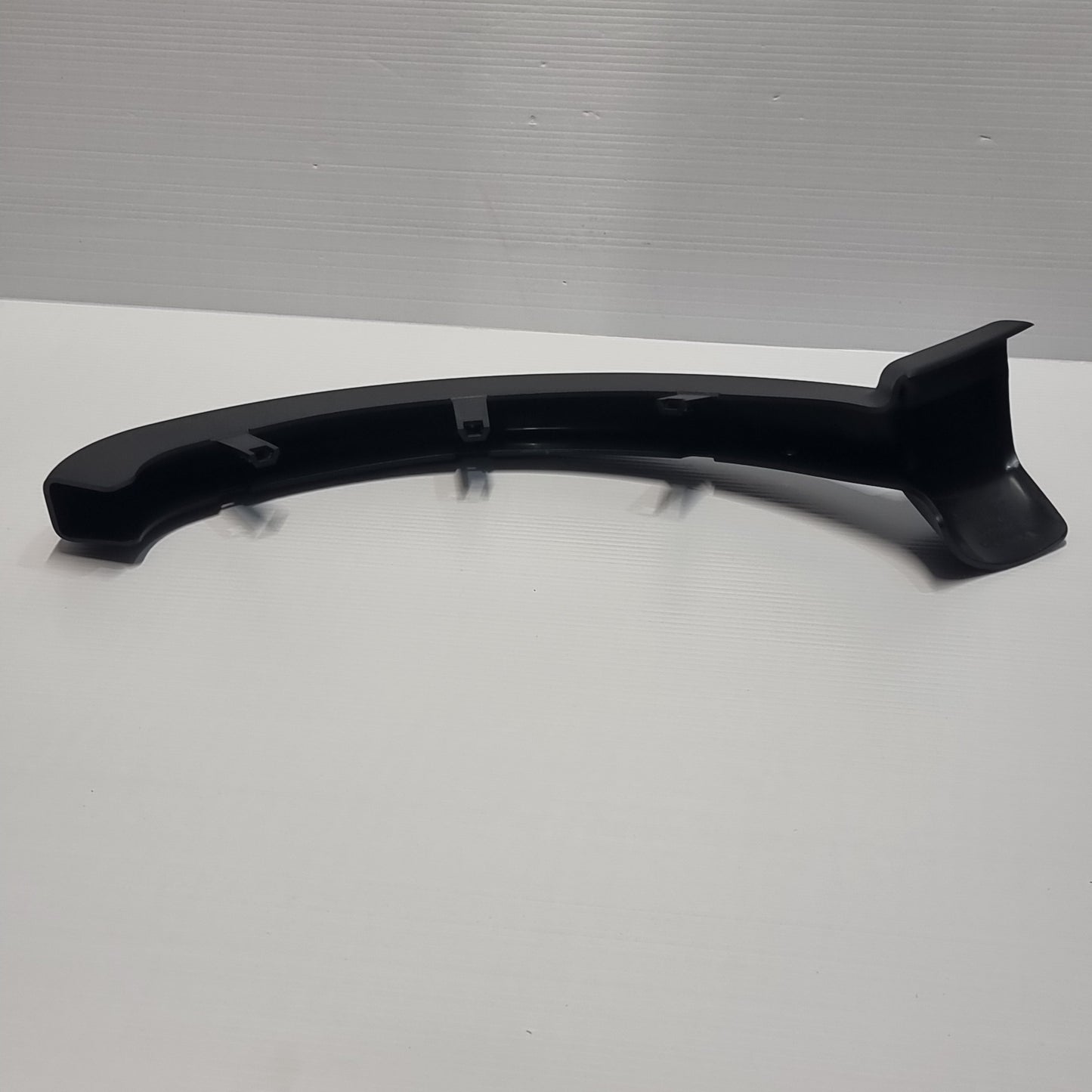 Genuine Left Tailgate Hinge Cover - Volvo S90 2018 | 31389609