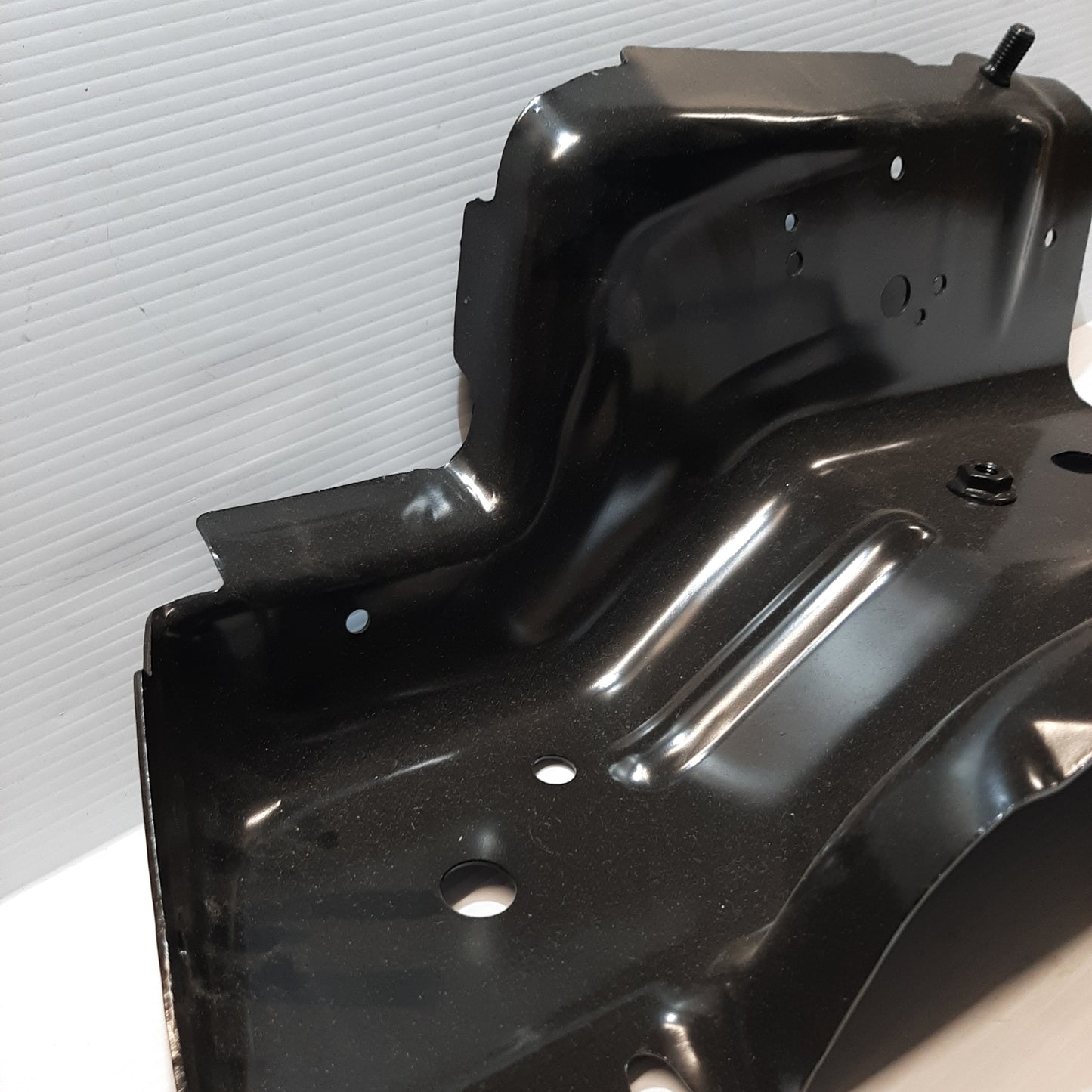 Genuine Right Floor Section Cross Member - Volvo XC60| 31371386